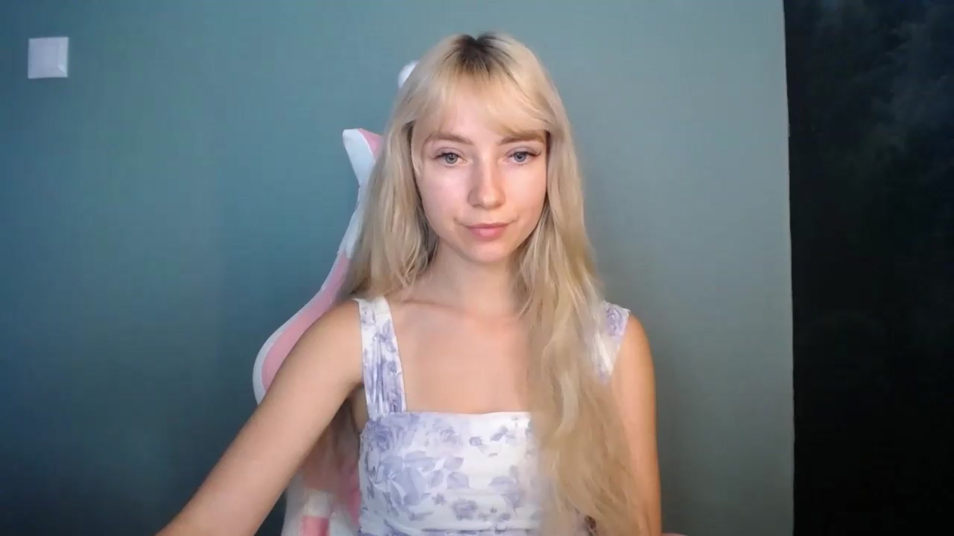 Gallery image thumbnail from LuciaAmazing's myfreecams stream on, 06/06/2026, 10:02 image 16 of 20