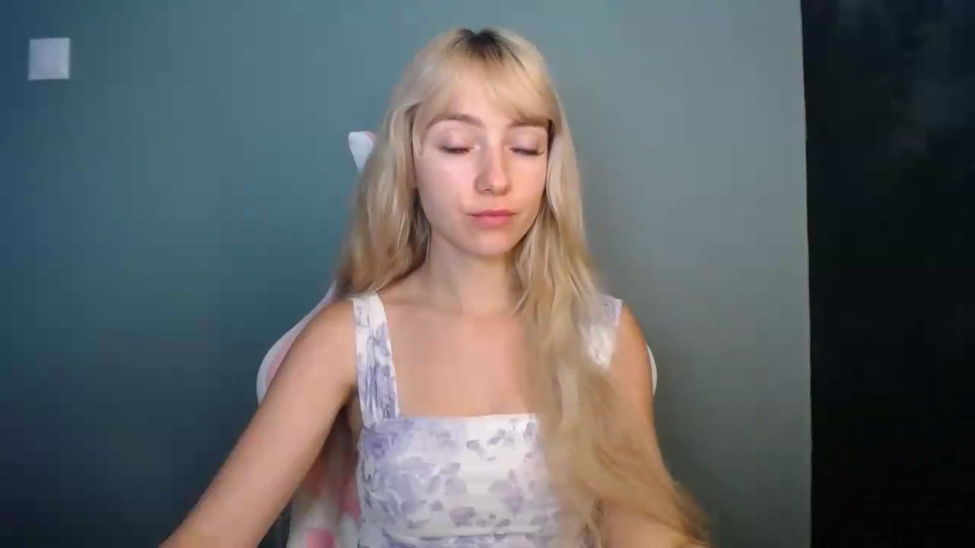 Gallery image thumbnail from LuciaAmazing's myfreecams stream on, 06/06/2026, 10:02 image 11 of 20