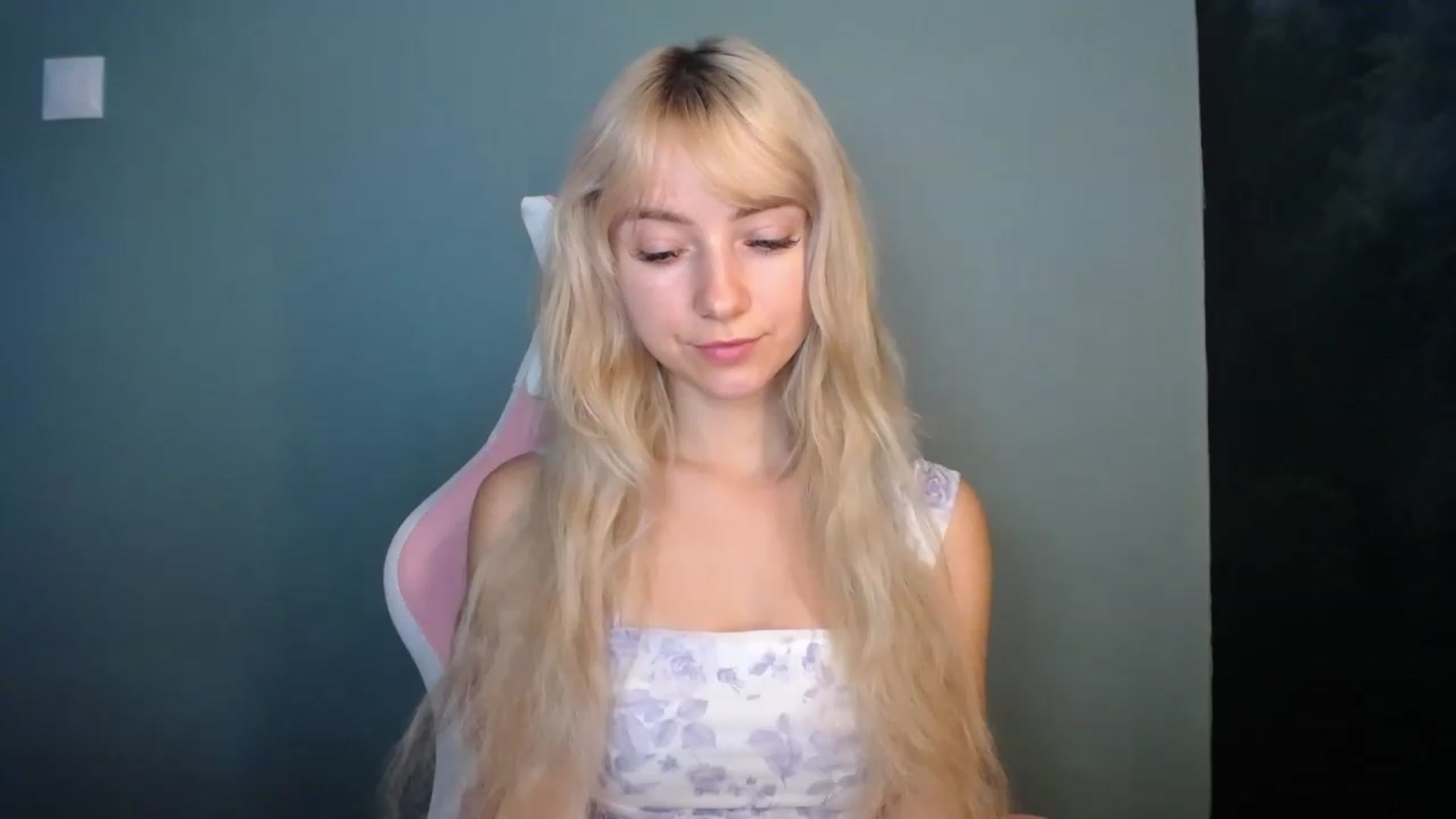Gallery image thumbnail from LuciaAmazing's myfreecams stream on, 06/06/2026, 10:02 image 10 of 20