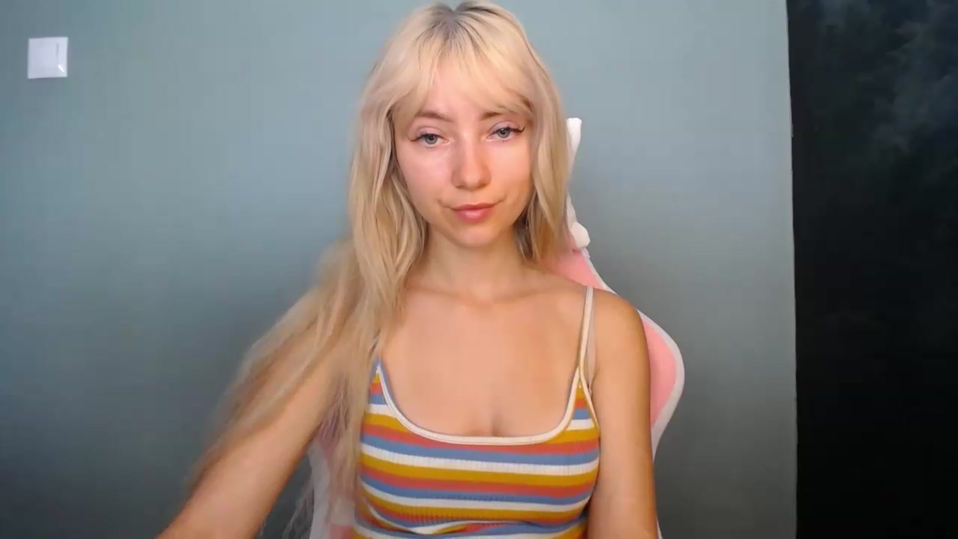 Gallery image thumbnail from LuciaAmazing's myfreecams stream on, 06/07/2026, 09:58 image 2 of 20