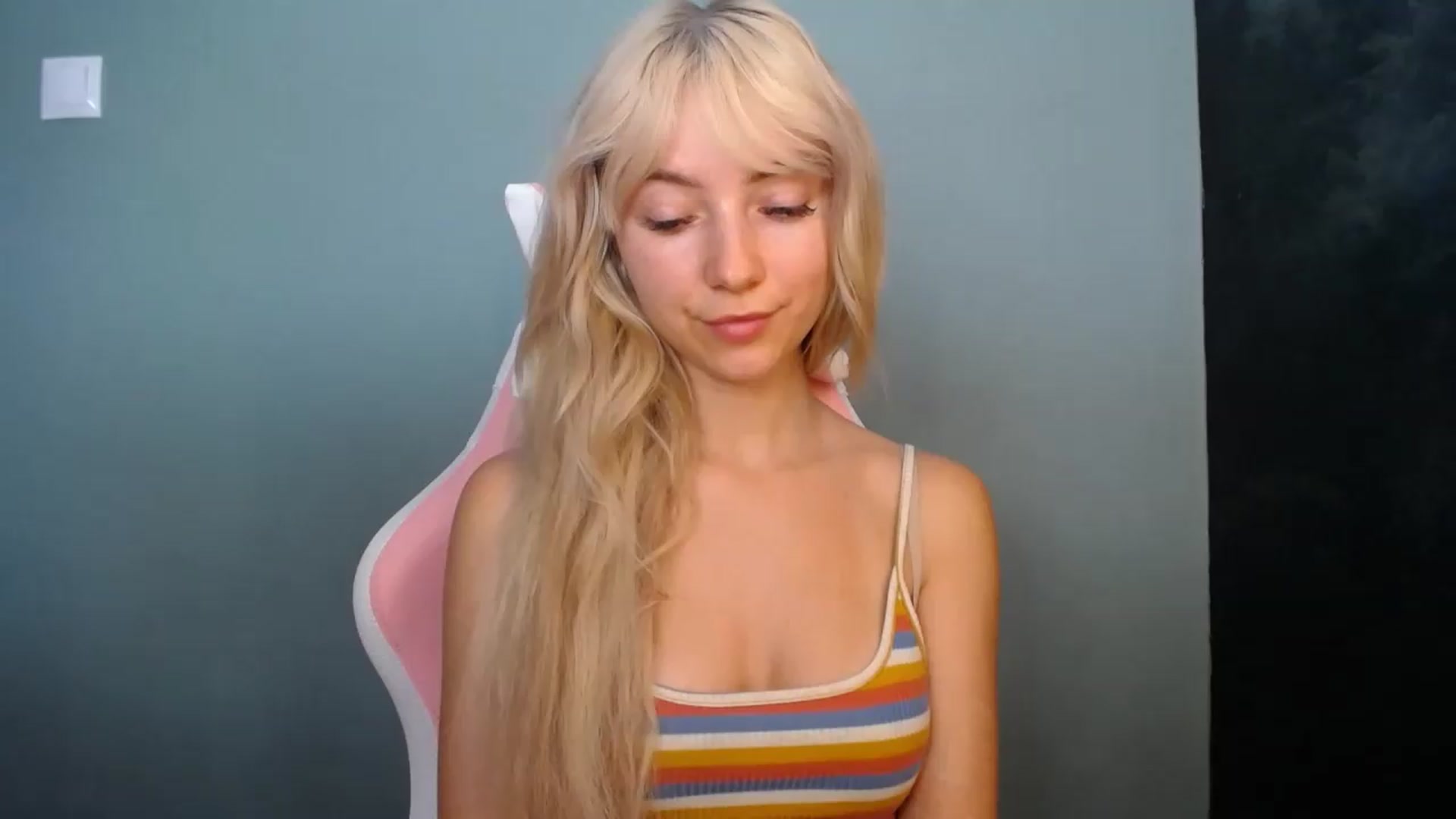 Gallery image thumbnail from LuciaAmazing's myfreecams stream on, 06/07/2026, 09:58 image 14 of 20