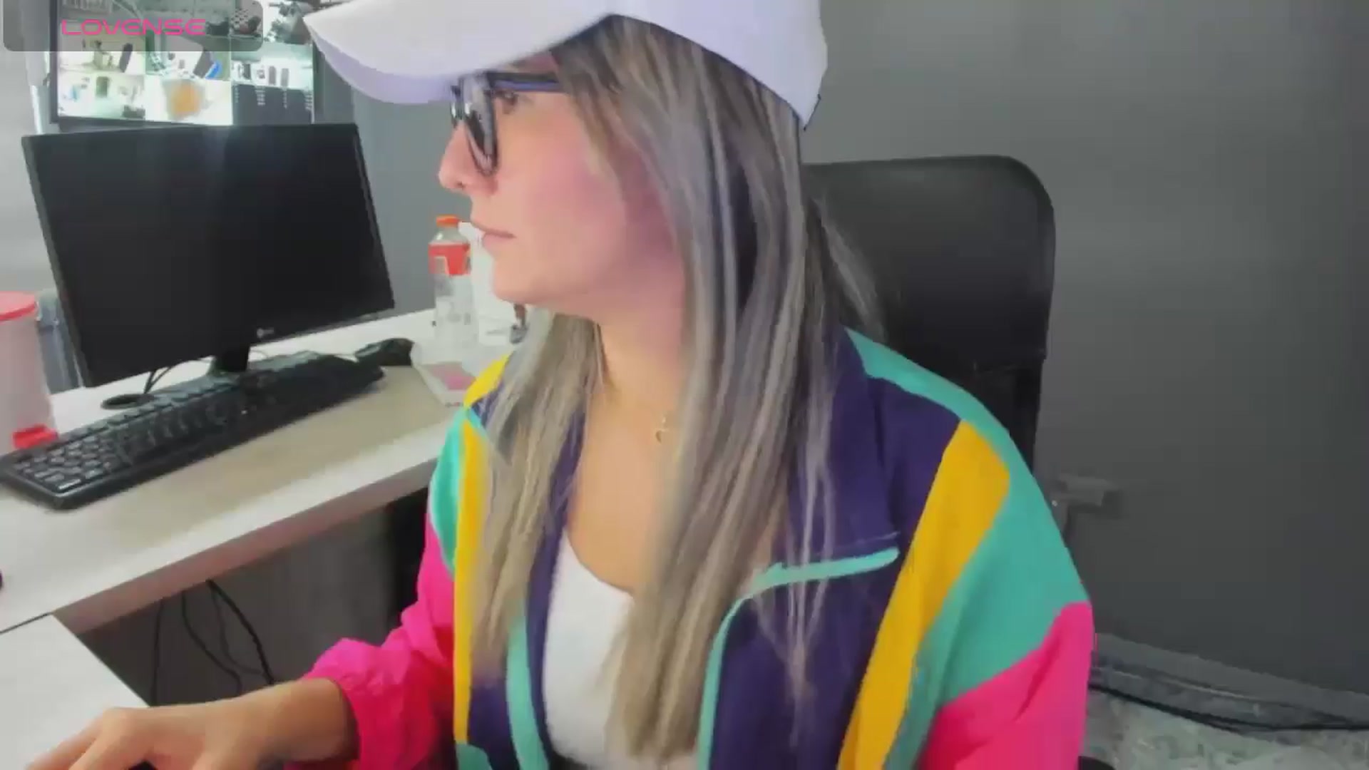 Gallery image thumbnail from Lucia_Collins's myfreecams stream on, 12/28/2025, 15:18 image 11 of 20