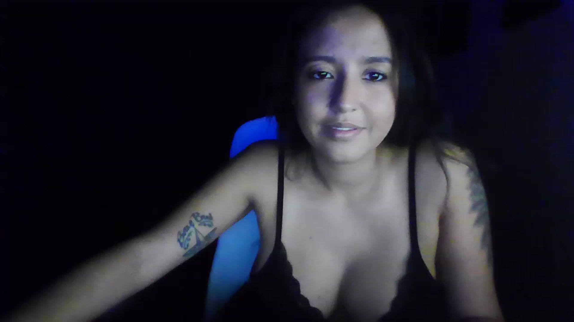 Gallery image thumbnail from LuciannaLayne's myfreecams stream on, 02/27/2023, 10:44 image 13 of 20