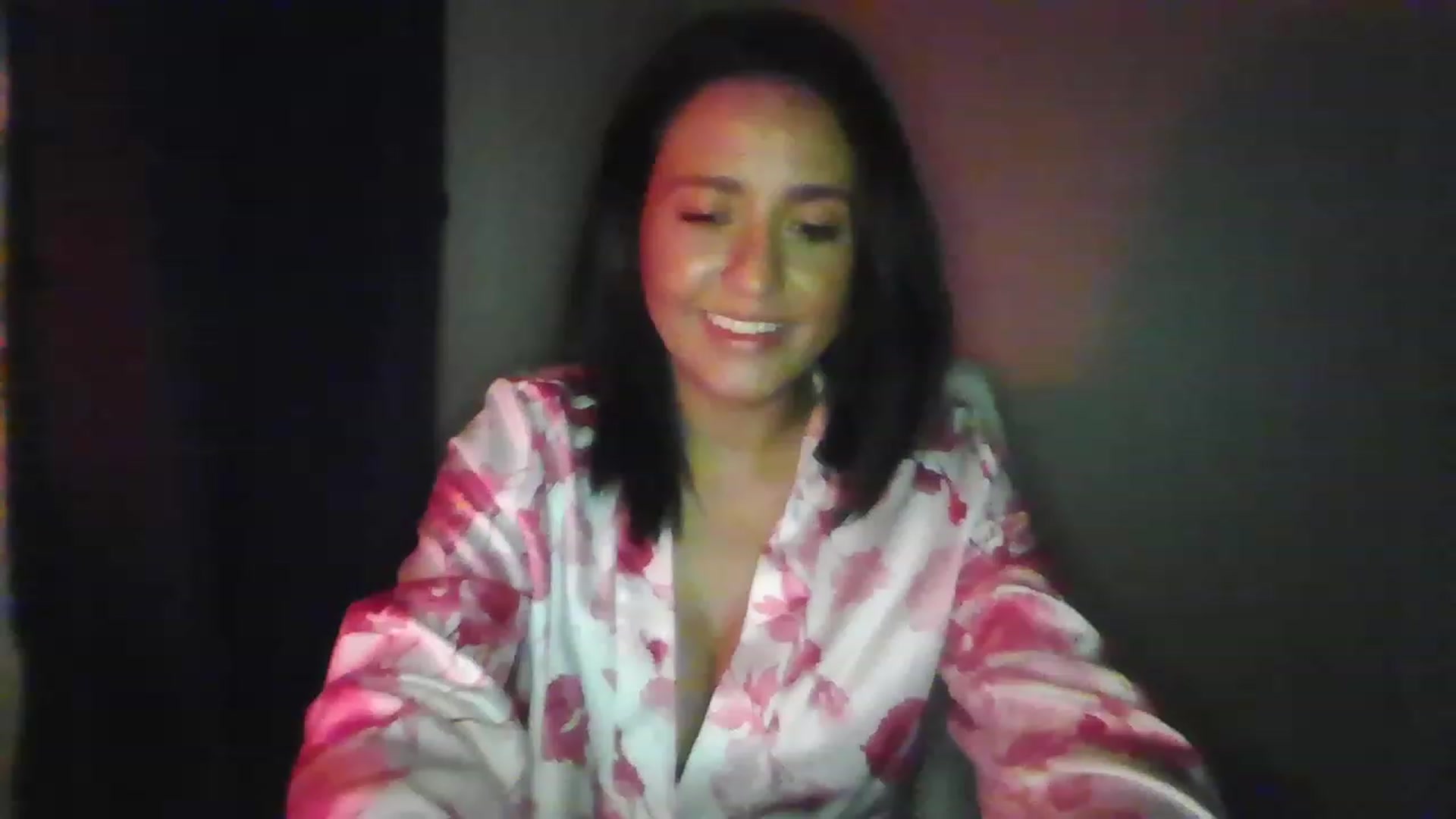 Gallery image thumbnail from LuciannaLayne's myfreecams stream on, 04/14/2023, 06:08 image 2 of 20