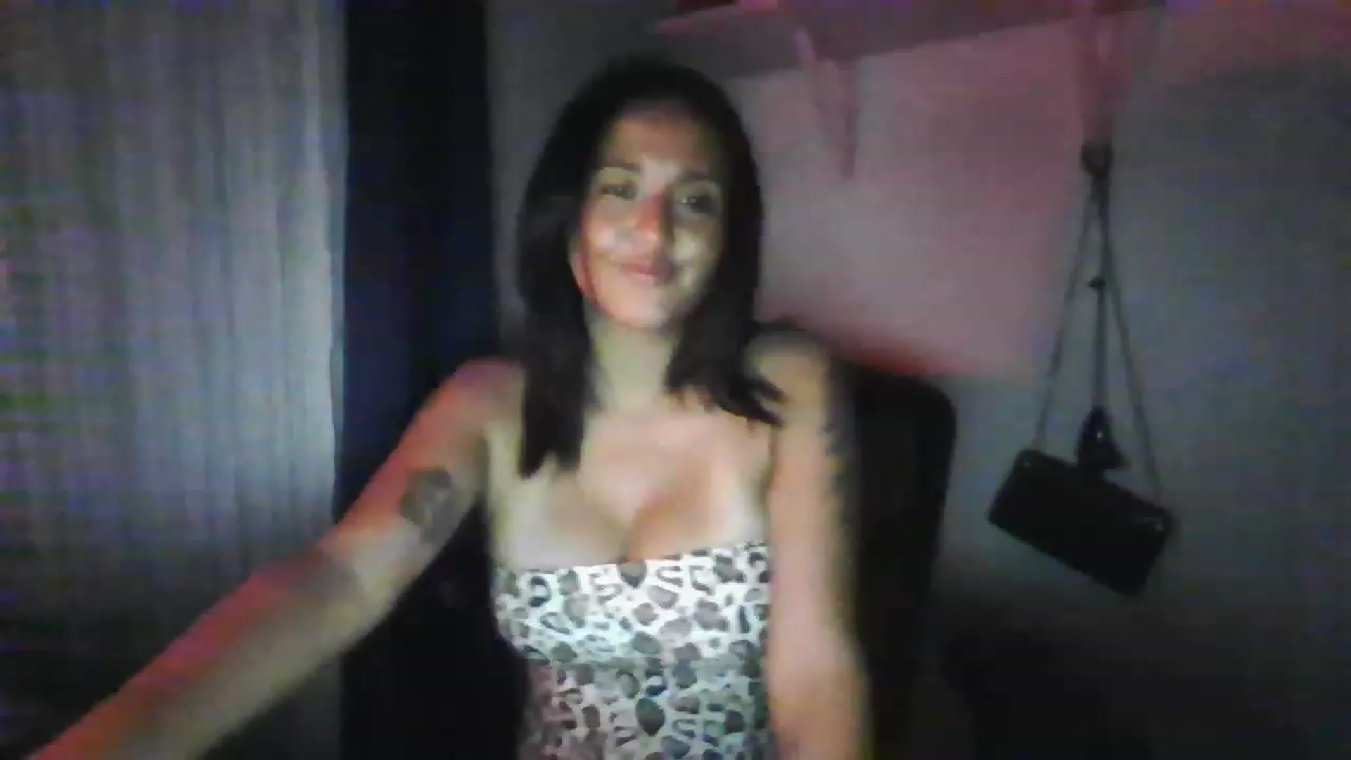 Gallery image thumbnail from LuciannaLayne's myfreecams stream on, 05/29/2023, 09:55 image 18 of 20