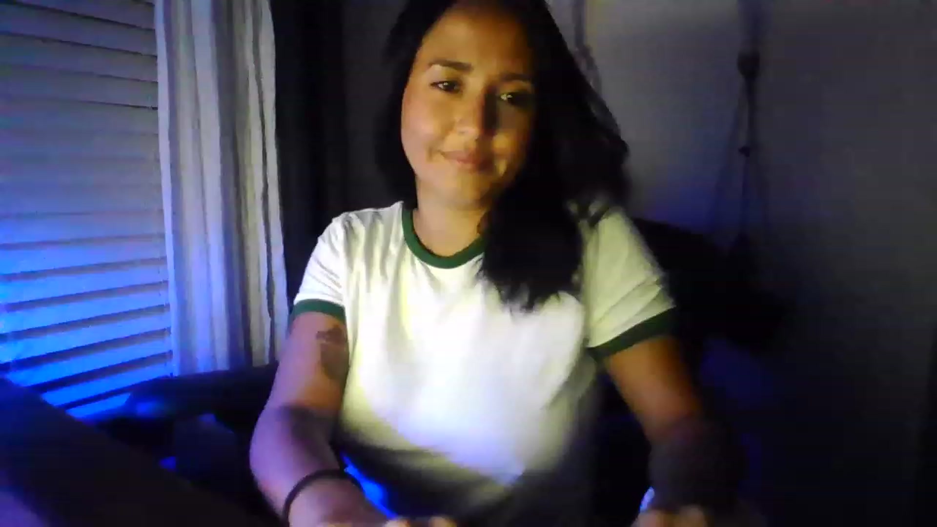 Gallery image thumbnail from LuciannaLayne's myfreecams stream on, 06/12/2023, 02:52 image 4 of 20