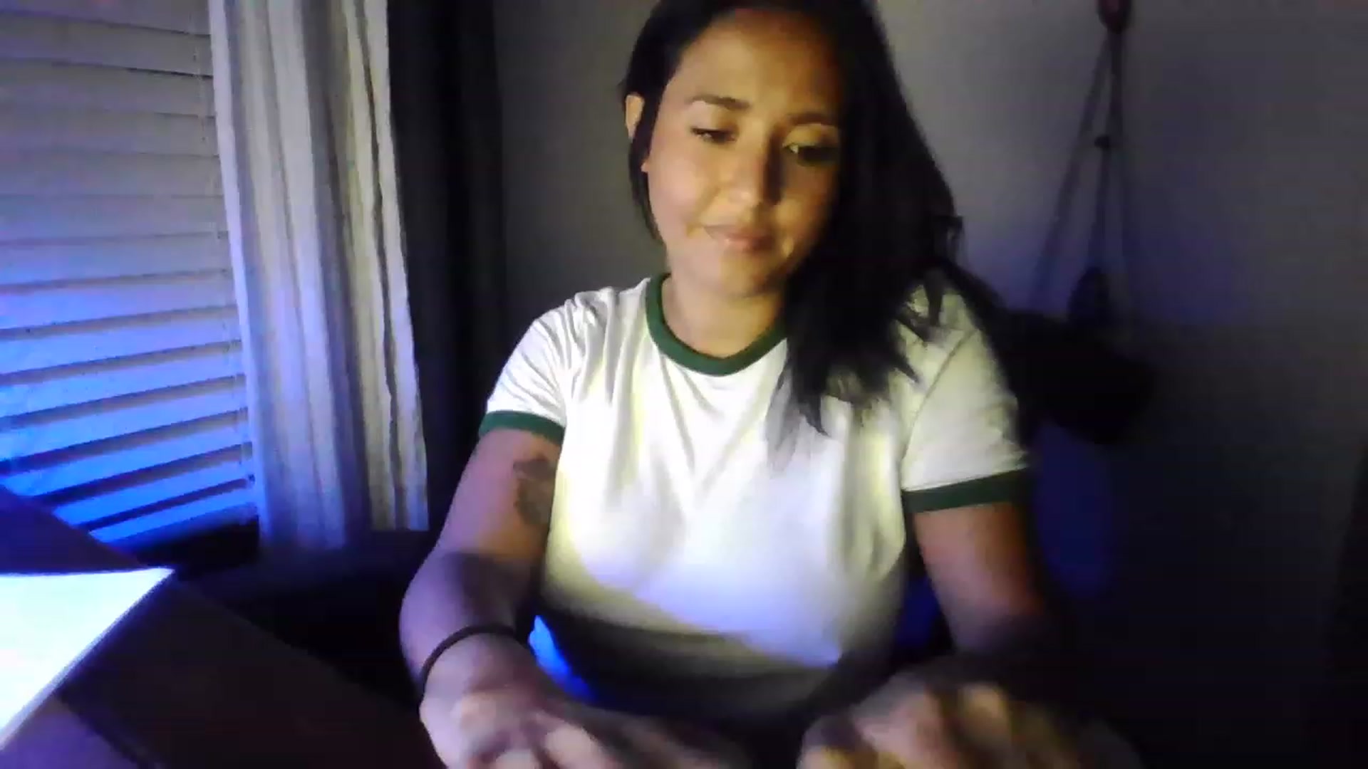 Gallery image thumbnail from LuciannaLayne's myfreecams stream on, 06/12/2023, 02:52 image 17 of 20