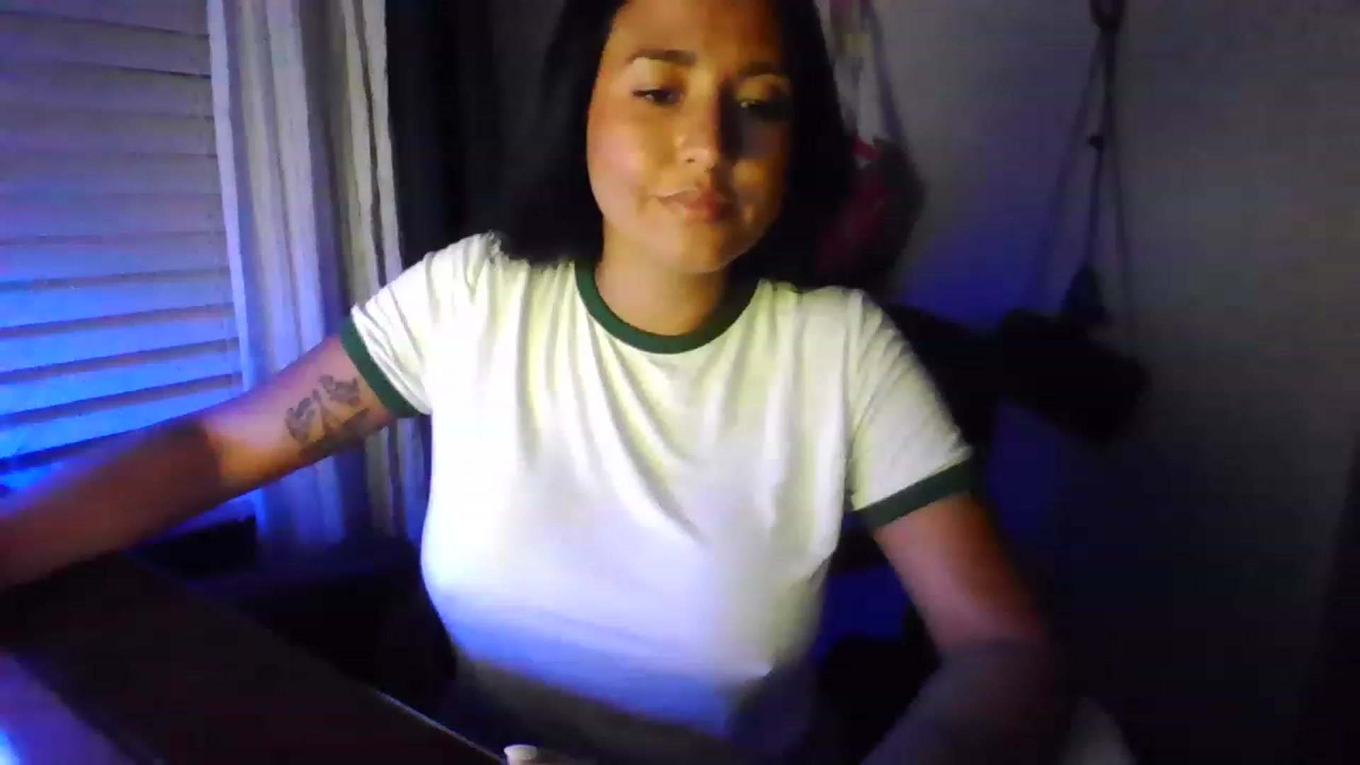 Gallery image thumbnail from LuciannaLayne's myfreecams stream on, 06/12/2023, 02:52 image 12 of 20