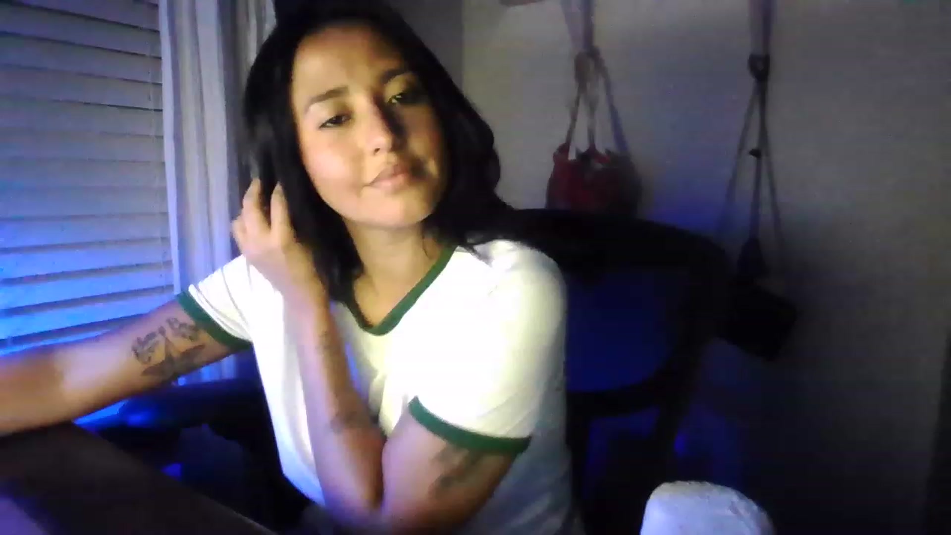 Gallery image thumbnail from LuciannaLayne's myfreecams stream on, 06/12/2023, 02:52 image 6 of 20