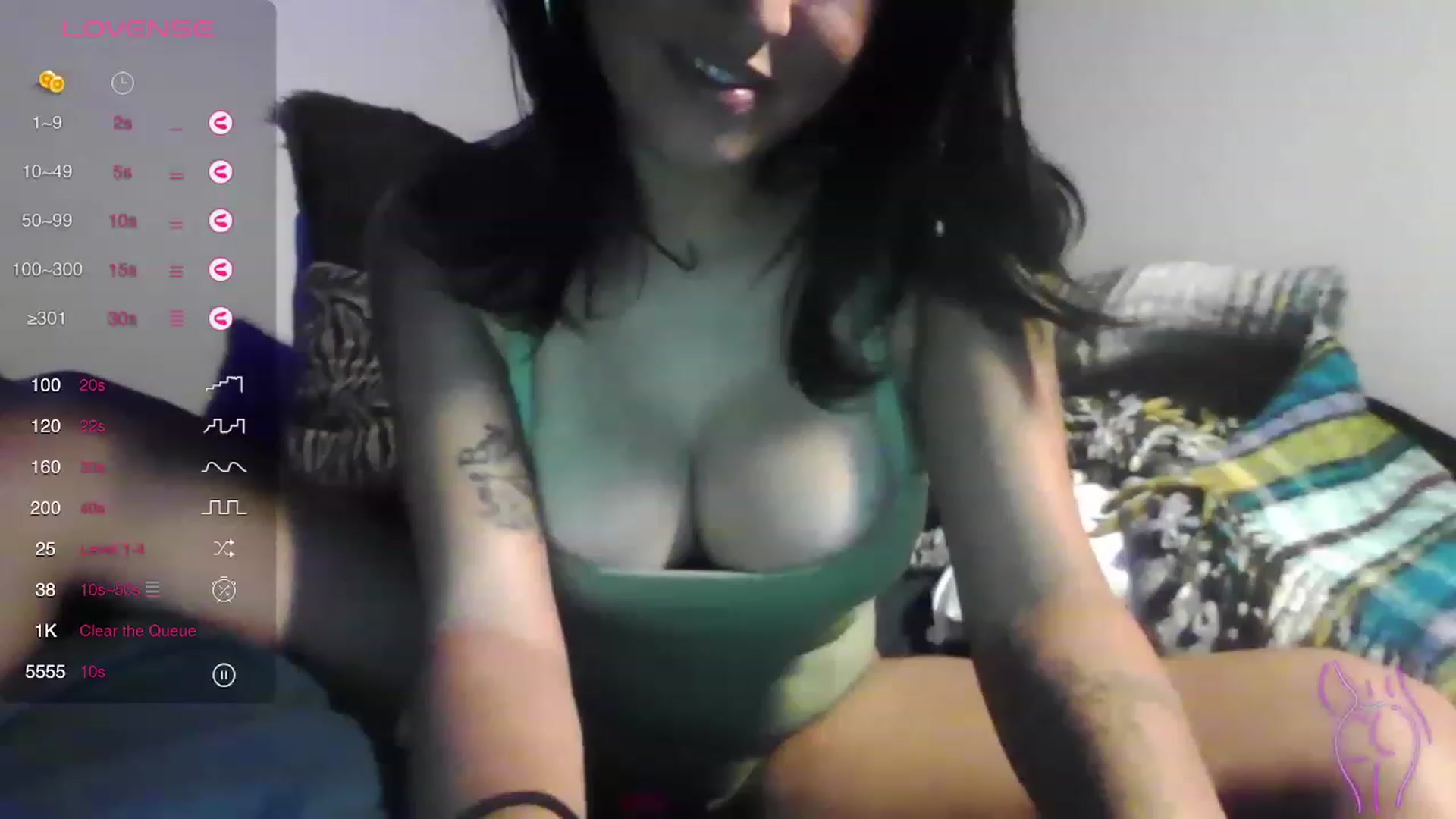 Gallery image thumbnail from LuciannaLayne's myfreecams stream on, 08/28/2023, 05:47 image 16 of 20