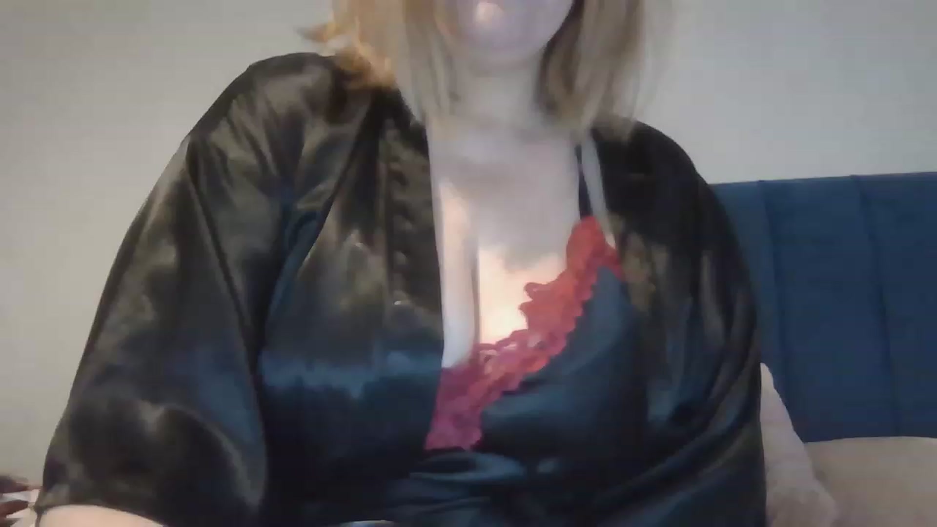 Gallery image thumbnail from LucieLowe's myfreecams stream on, 11/27/2022, 08:46 image 15 of 20