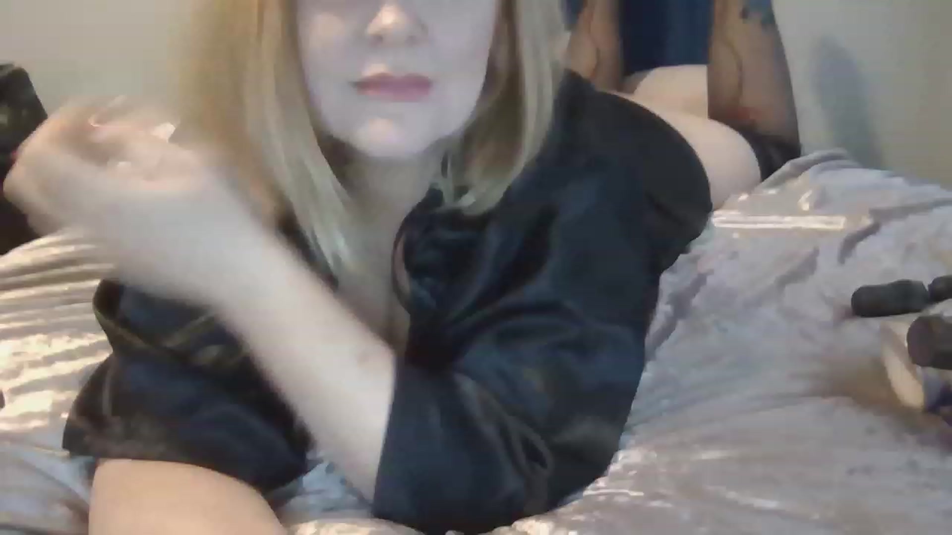 Gallery image thumbnail from LucieLowe's myfreecams stream on, 11/27/2022, 09:36 image 3 of 20