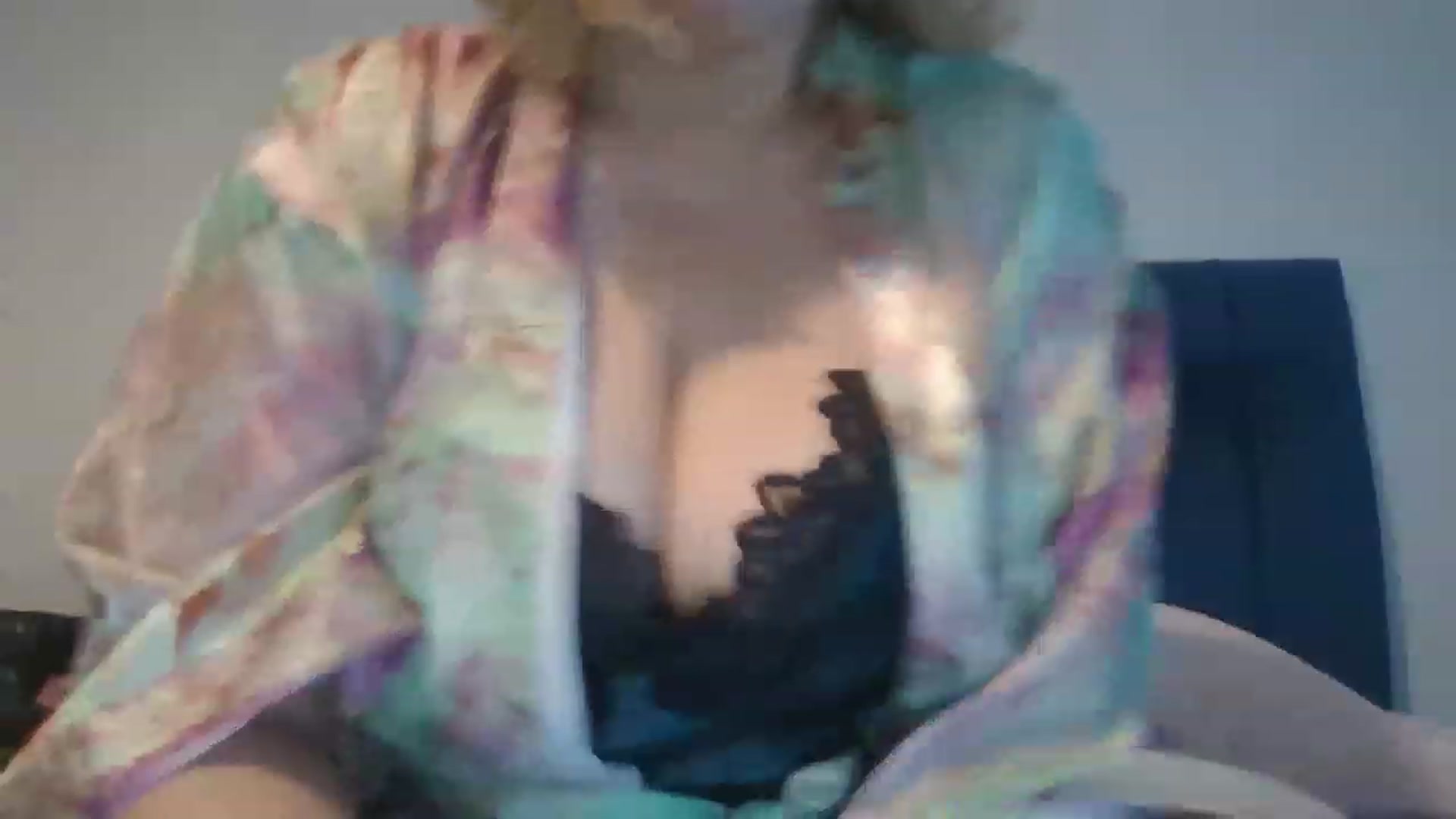 Gallery image thumbnail from LucieLowe's myfreecams stream on, 01/02/2023, 09:02 image 13 of 20