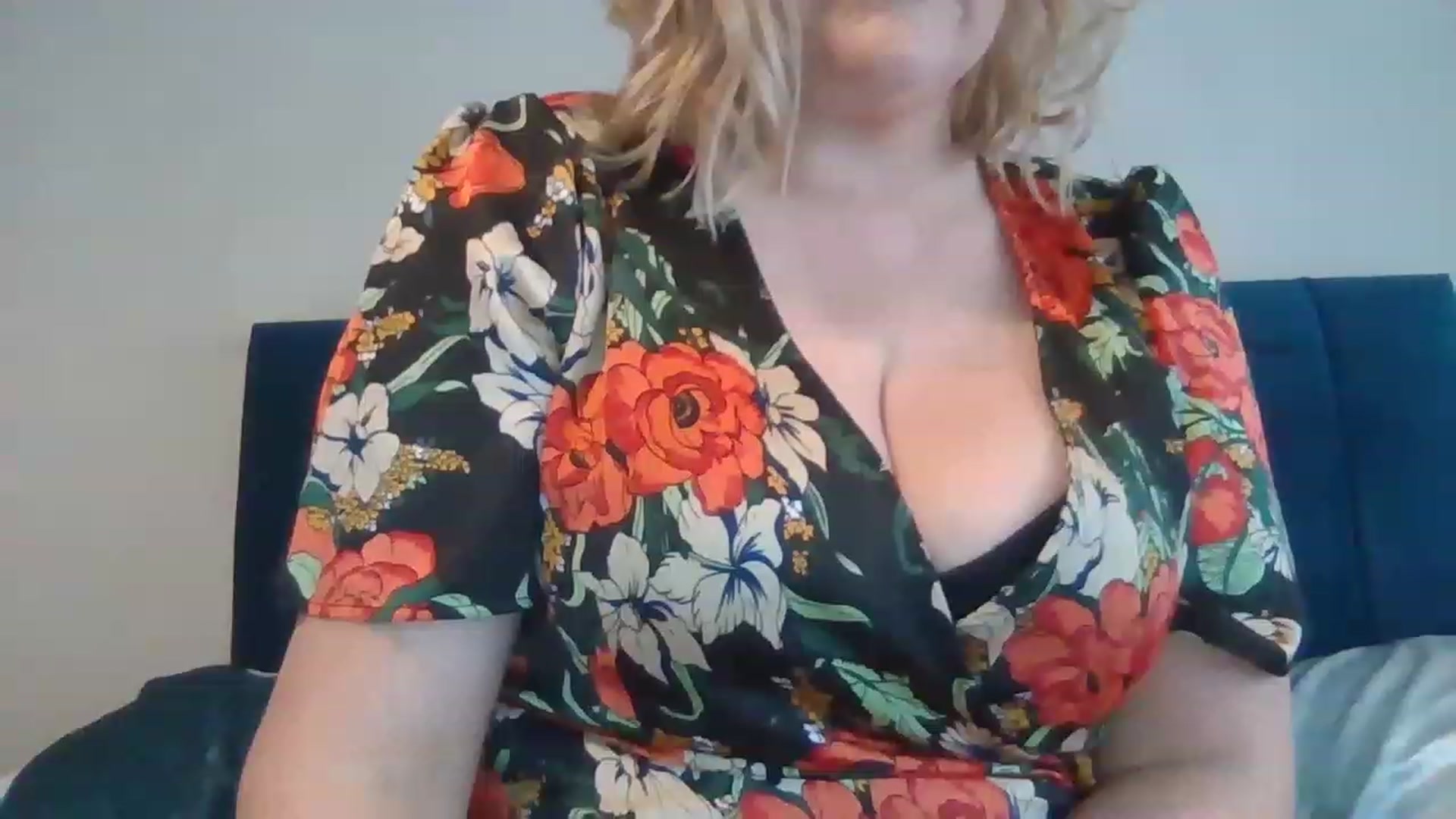 Gallery image thumbnail from LucieLowe's myfreecams stream on, 02/28/2023, 13:15 image 8 of 20
