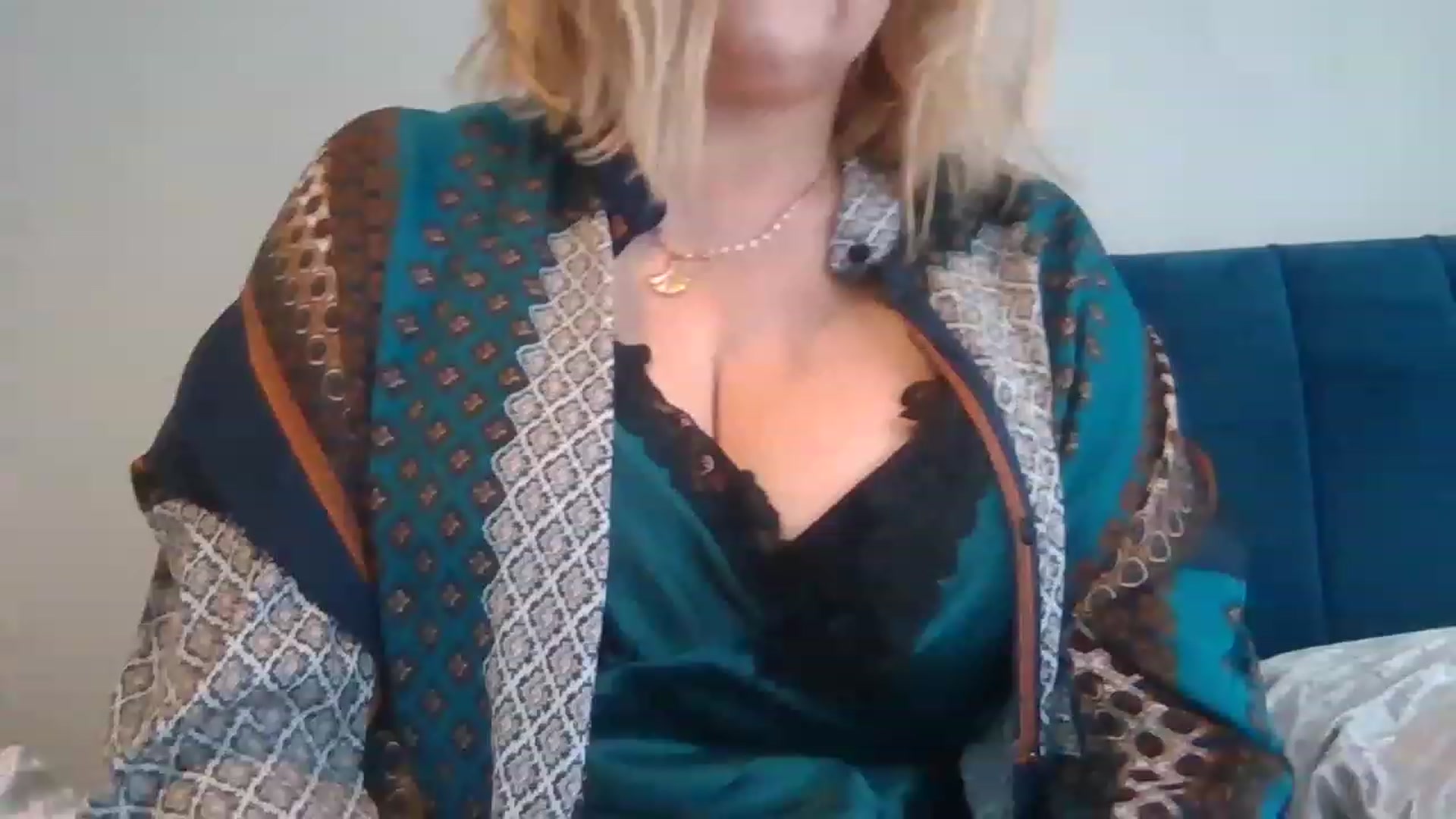 Gallery image thumbnail from LucieLowe's myfreecams stream on, 03/07/2023, 13:18 image 18 of 20