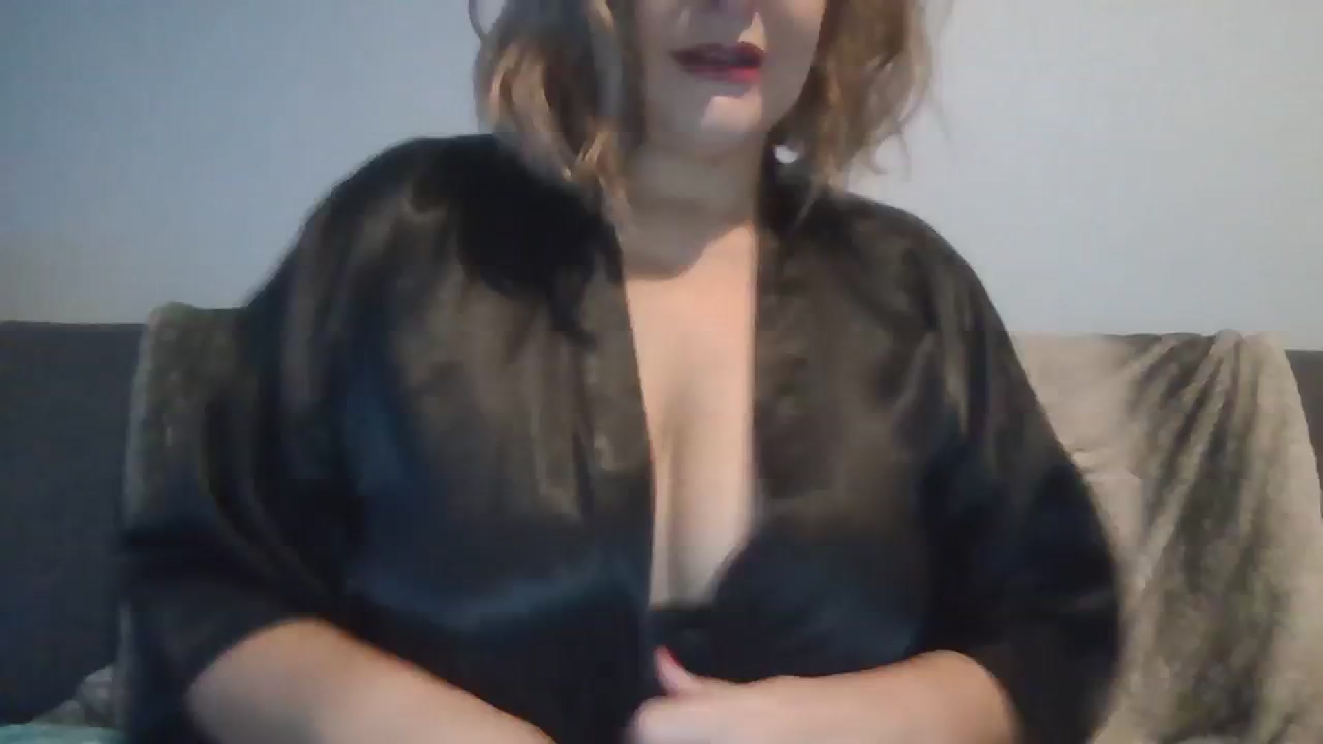 Gallery image thumbnail from LucieLowe's myfreecams stream on, 11/05/2023, 09:01 image 7 of 20