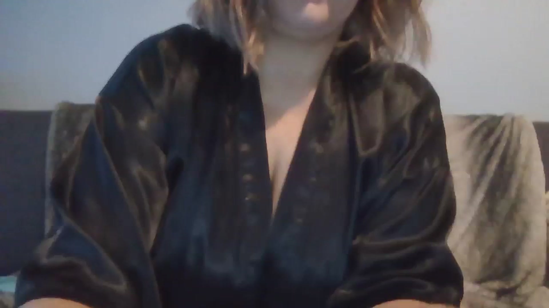 Gallery image thumbnail from LucieLowe's myfreecams stream on, 11/05/2023, 09:01 image 19 of 20
