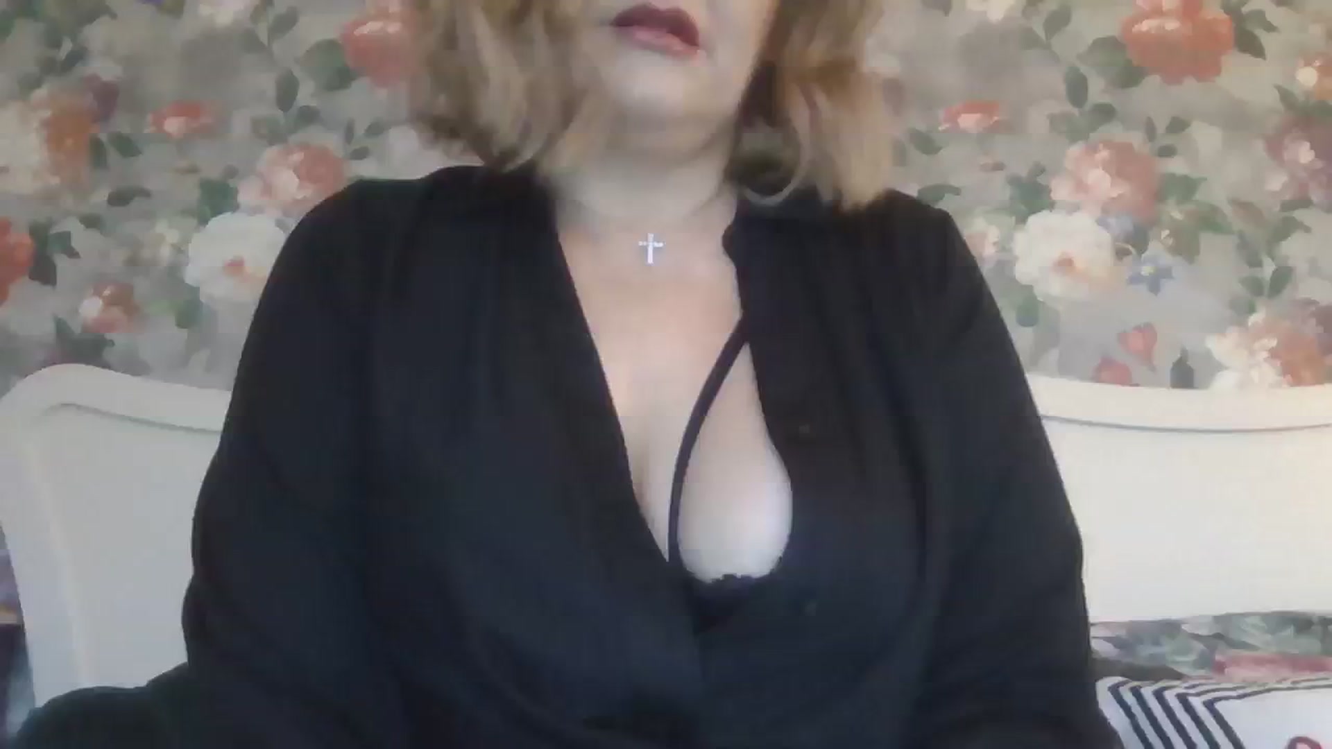 Gallery image thumbnail from LucieLowe's myfreecams stream on, 11/09/2023, 13:13 image 1 of 20