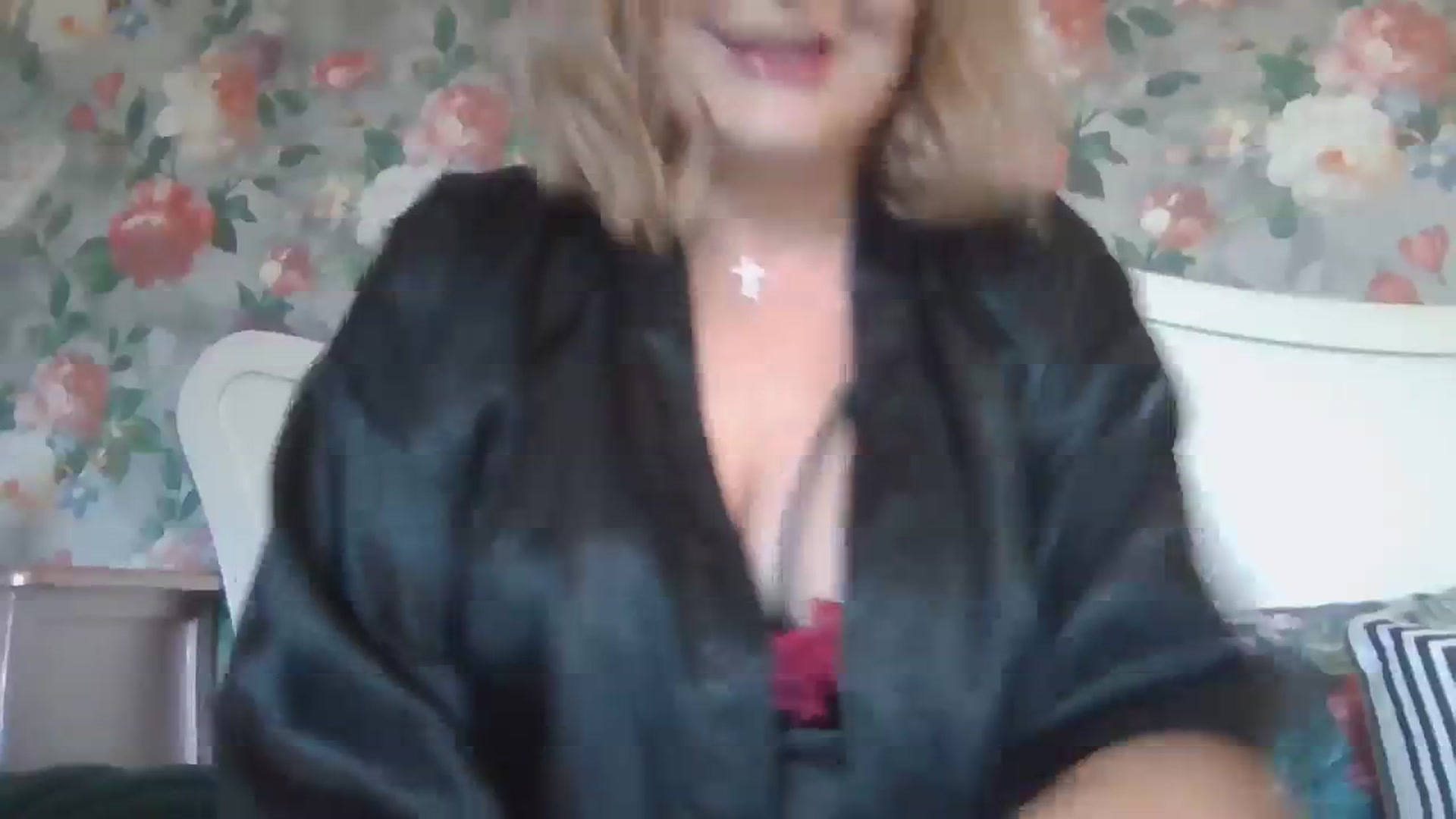 Gallery image thumbnail from LucieLowe's myfreecams stream on, 11/09/2023, 14:21 image 11 of 20