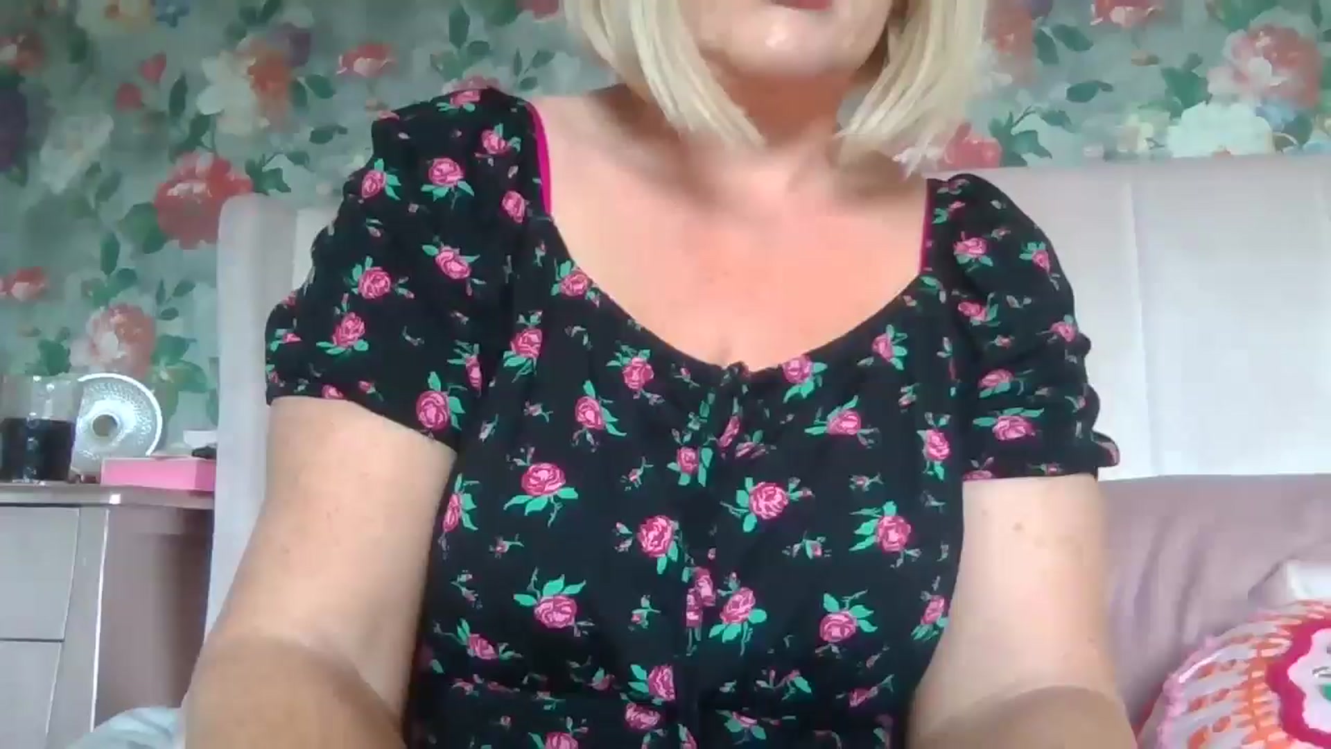 Gallery image thumbnail from LucieLowe's myfreecams stream on, 07/09/2025, 12:49 image 2 of 20