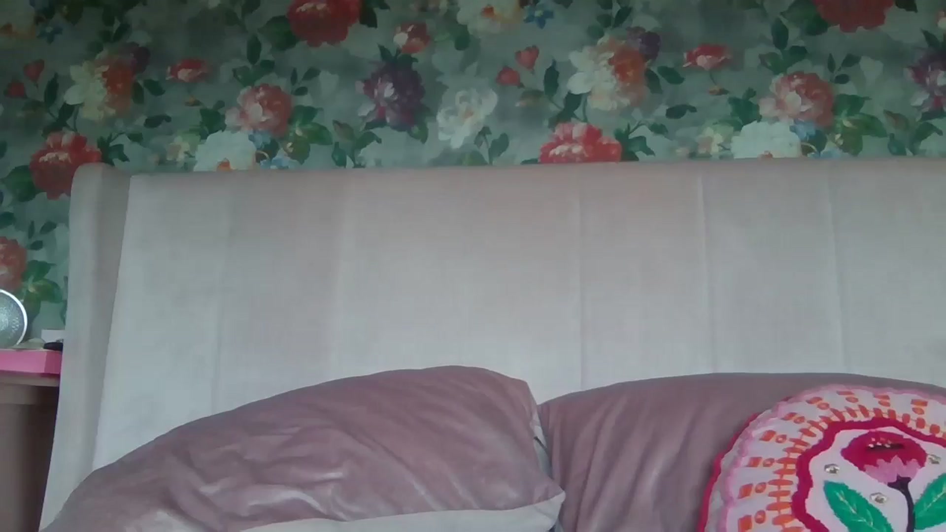 Gallery image thumbnail from LucieLowe's myfreecams stream on, 07/09/2025, 12:49 image 14 of 20