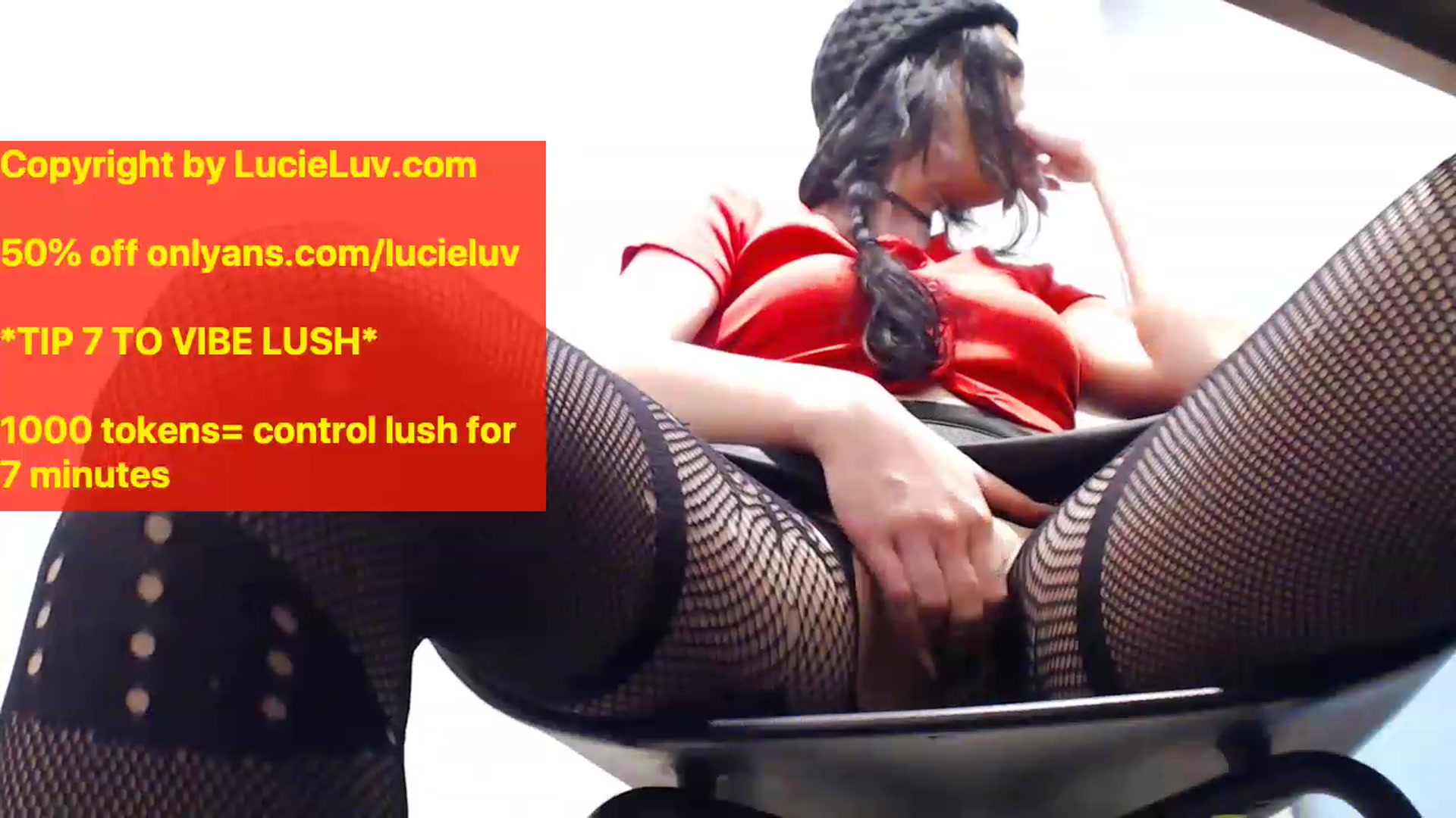 Gallery image thumbnail from LucieLuvit's myfreecams stream on, 12/05/2022, 21:20 image 9 of 20