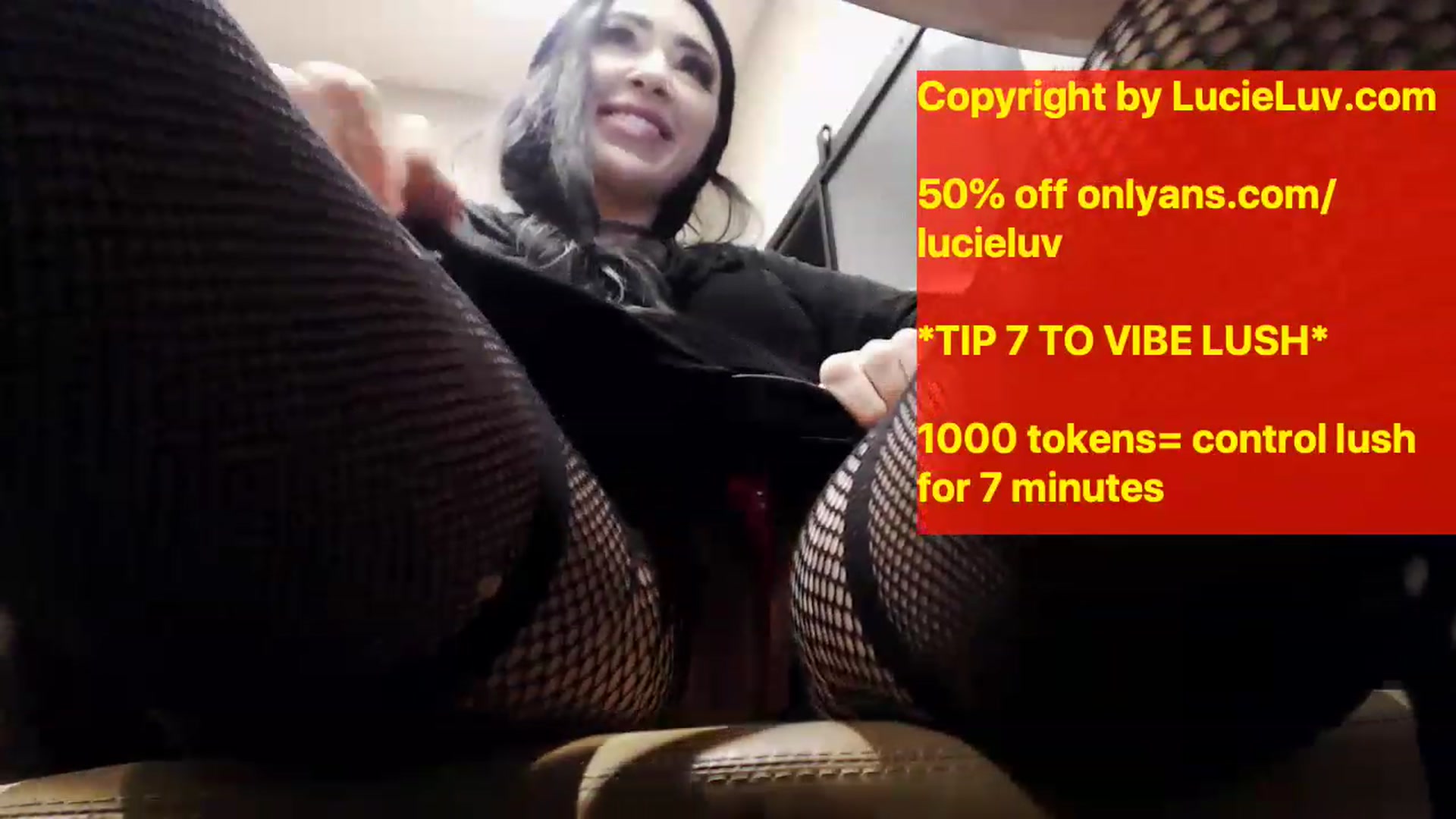Gallery image thumbnail from LucieLuvit's myfreecams stream on, 12/06/2022, 02:02 image 17 of 20