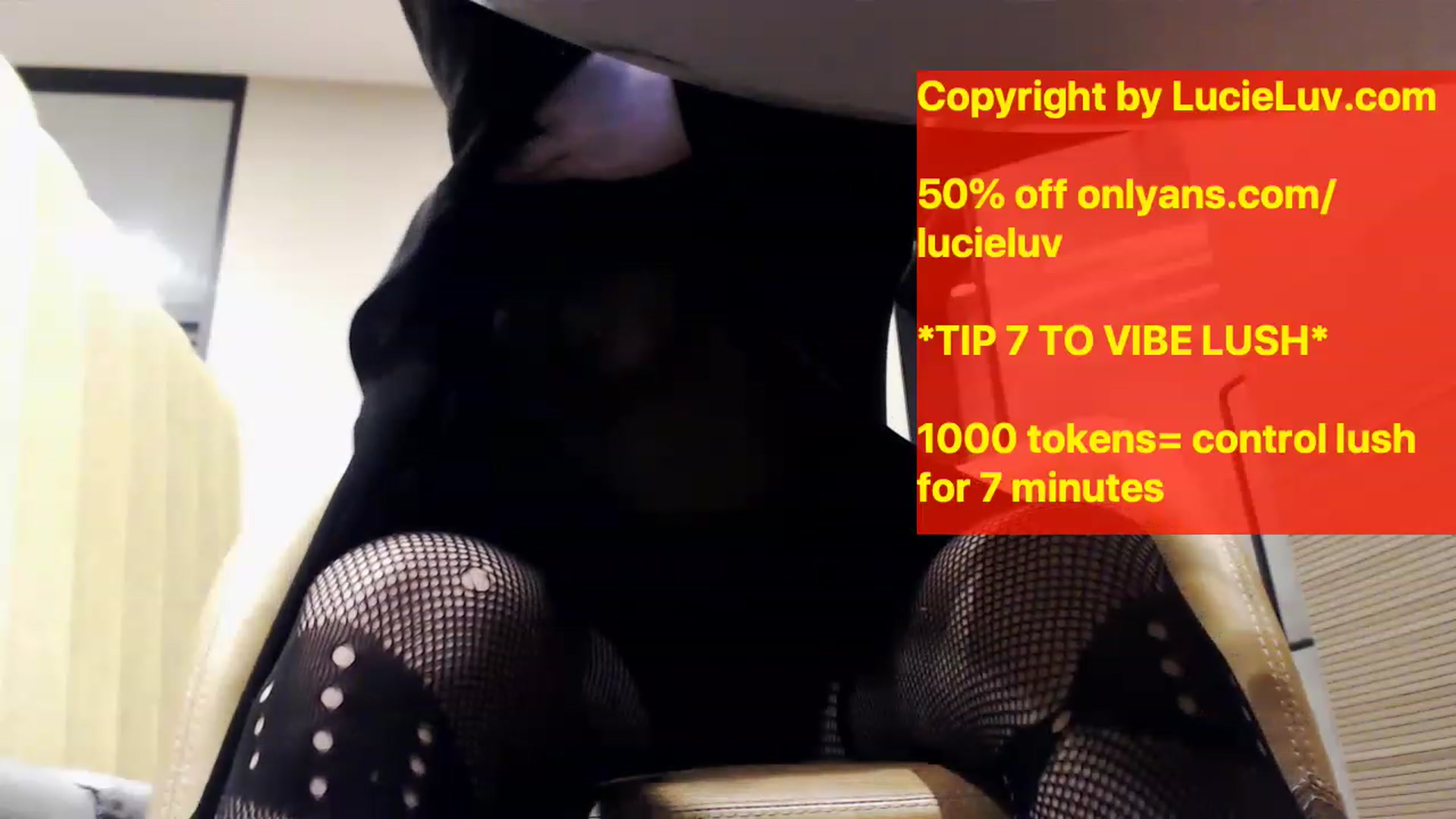 Gallery image thumbnail from LucieLuvit's myfreecams stream on, 12/06/2022, 02:02 image 6 of 20