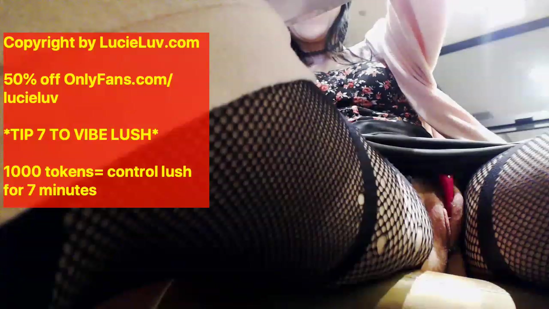 Gallery image thumbnail from LucieLuvit's myfreecams stream on, 12/09/2022, 04:01 image 17 of 20