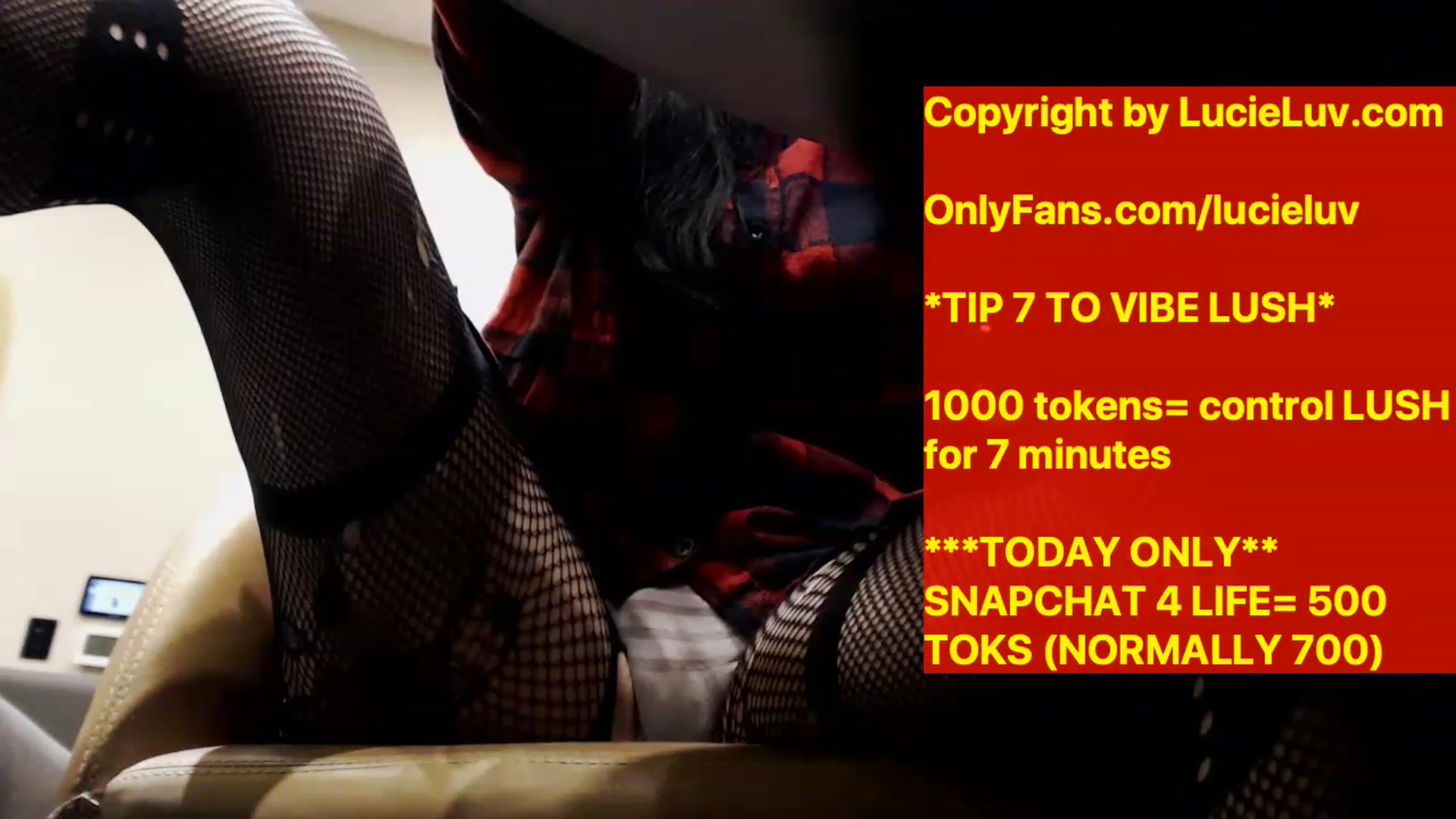 Gallery image thumbnail from LucieLuvit's myfreecams stream on, 12/26/2022, 01:02 image 12 of 20
