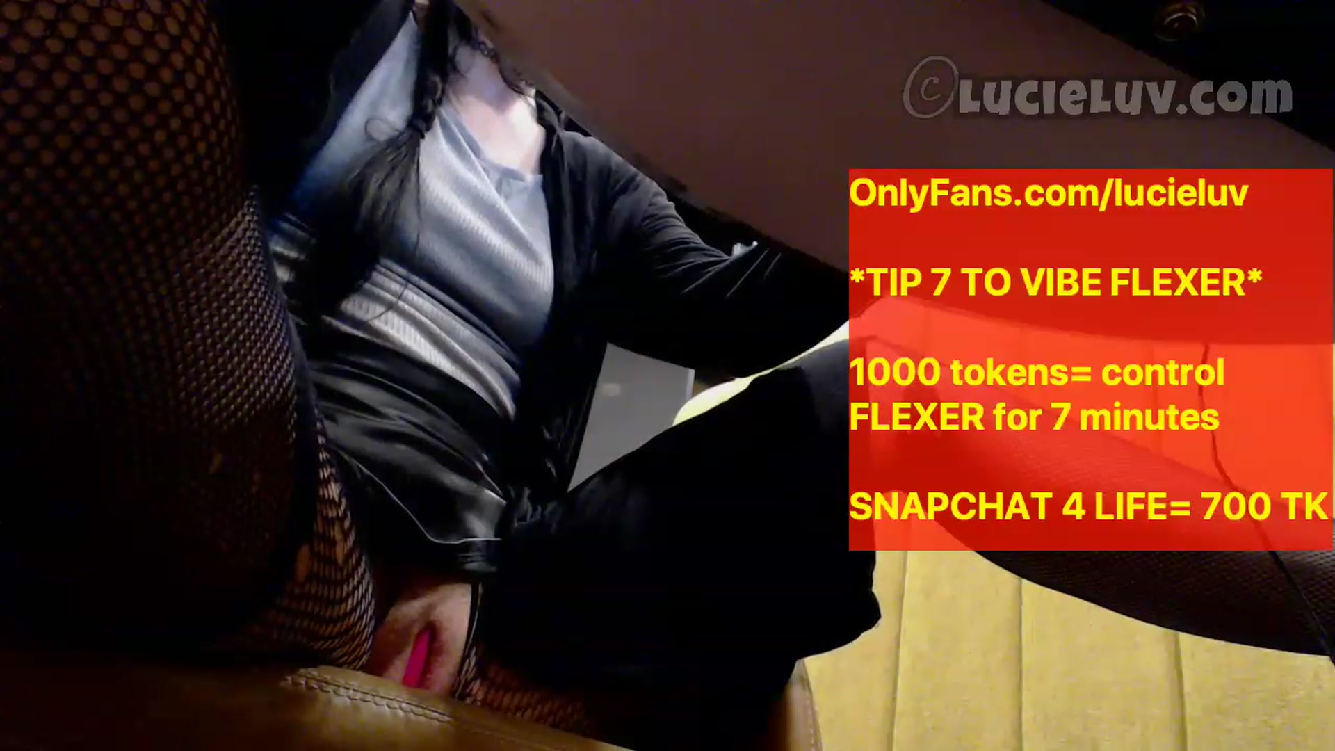 Gallery image thumbnail from LucieLuvit's myfreecams stream on, 12/29/2022, 04:38 image 15 of 20