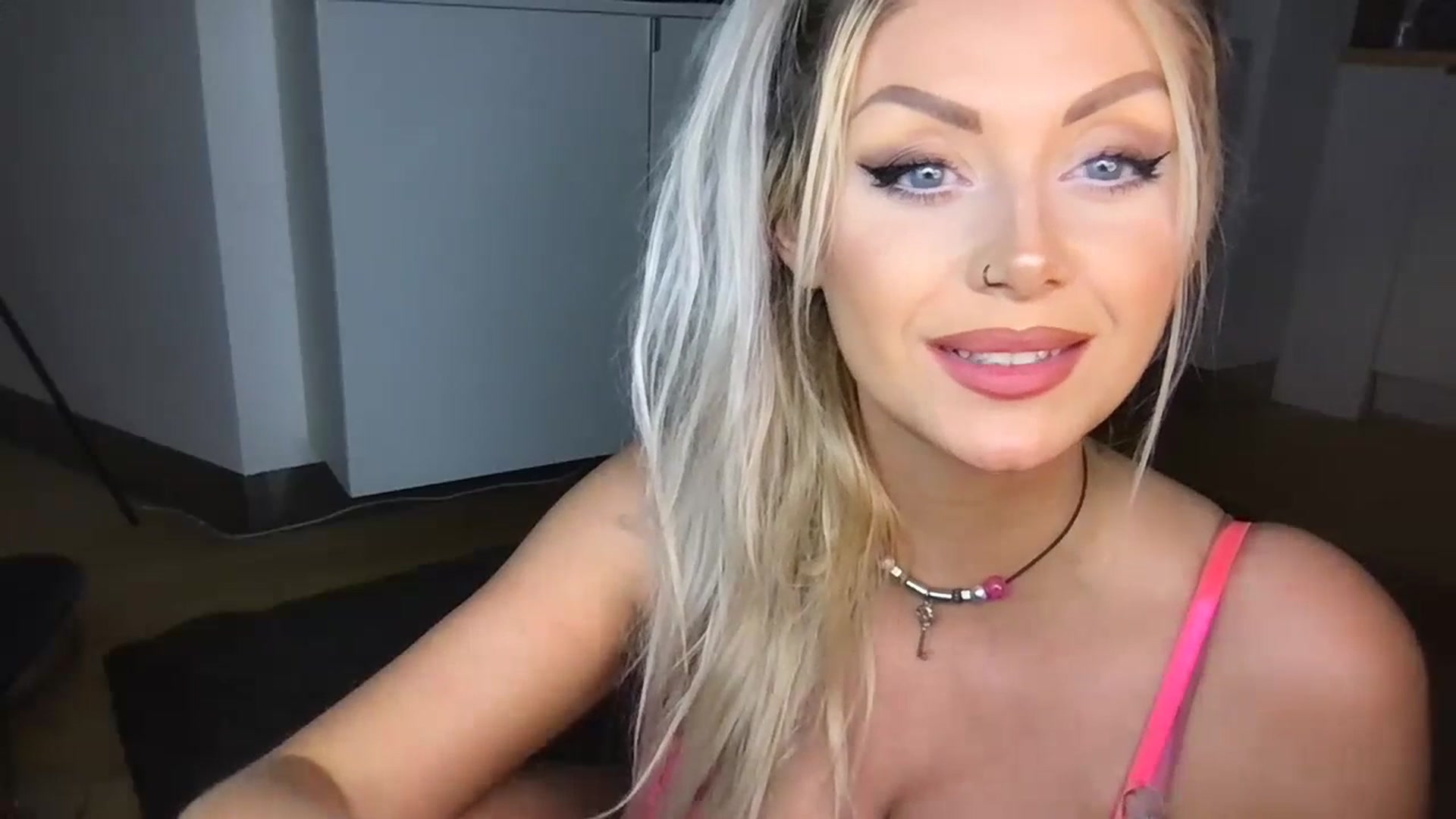 Gallery image thumbnail from LuciousLouise's myfreecams stream on, 07/13/2023, 02:30 image 13 of 20