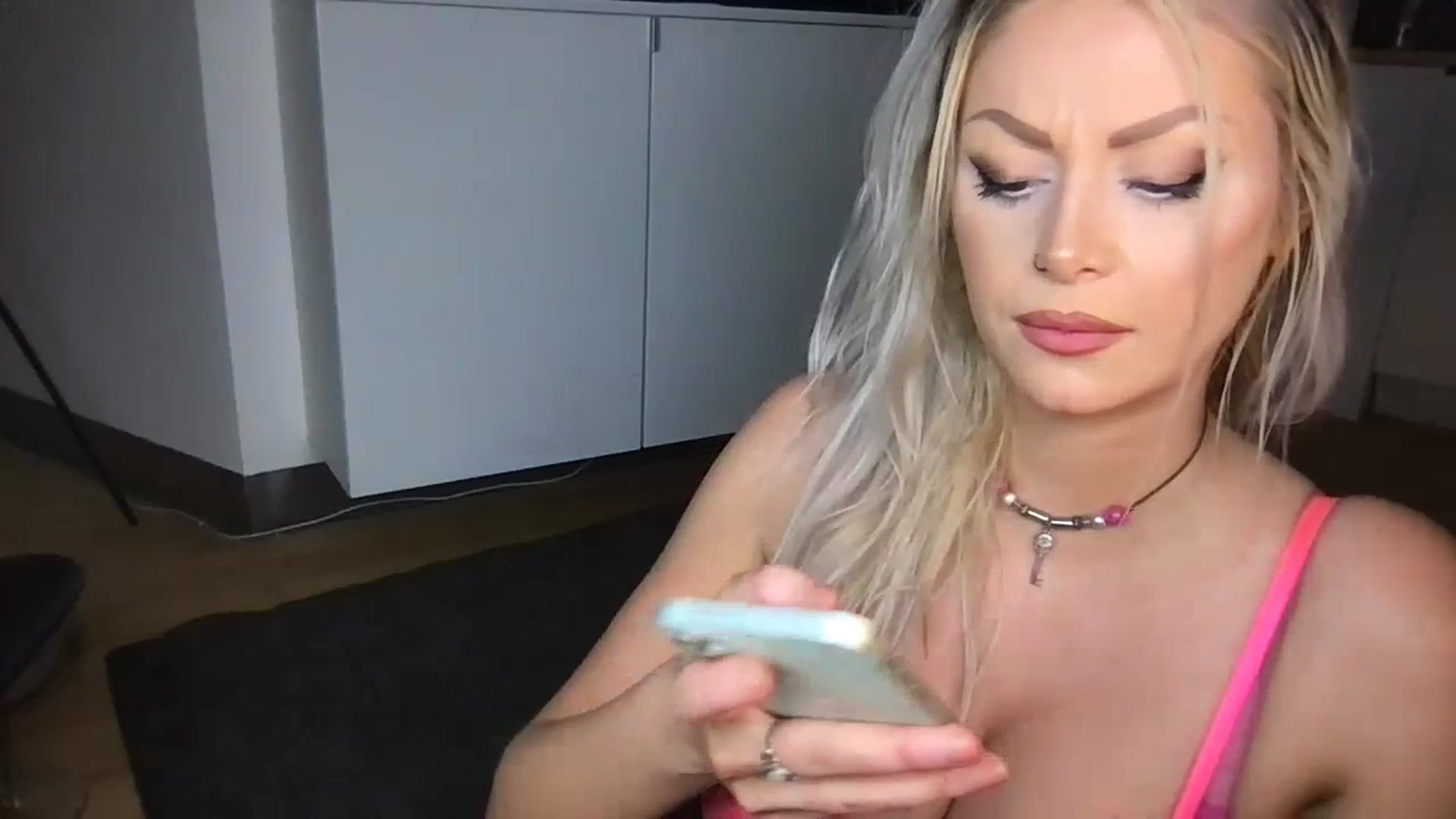 Gallery image thumbnail from LuciousLouise's myfreecams stream on, 07/13/2023, 02:30 image 6 of 20