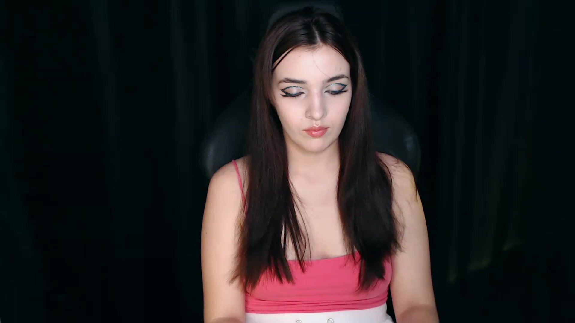 Gallery image thumbnail from LuckFairy's myfreecams stream on, 12/23/2022, 21:28 image 12 of 20