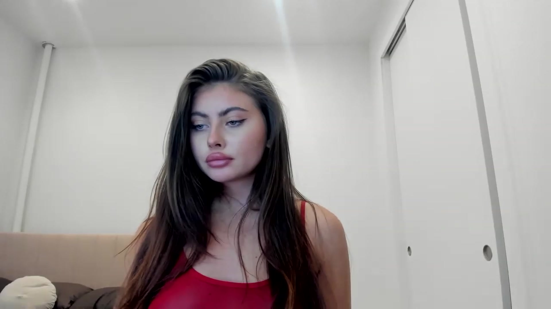 Gallery image thumbnail from LuckyCharm0's myfreecams stream on, 11/23/2022, 21:22 image 16 of 20
