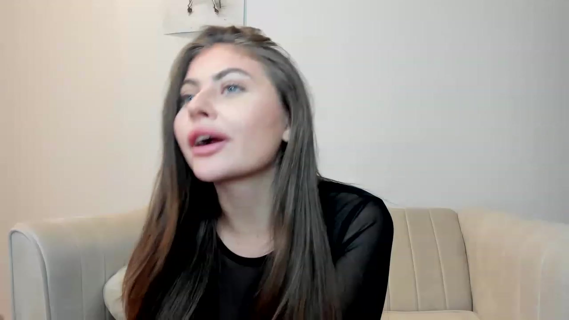 Gallery image thumbnail from LuckyCharm0's myfreecams stream on, 12/19/2022, 05:40 image 13 of 20