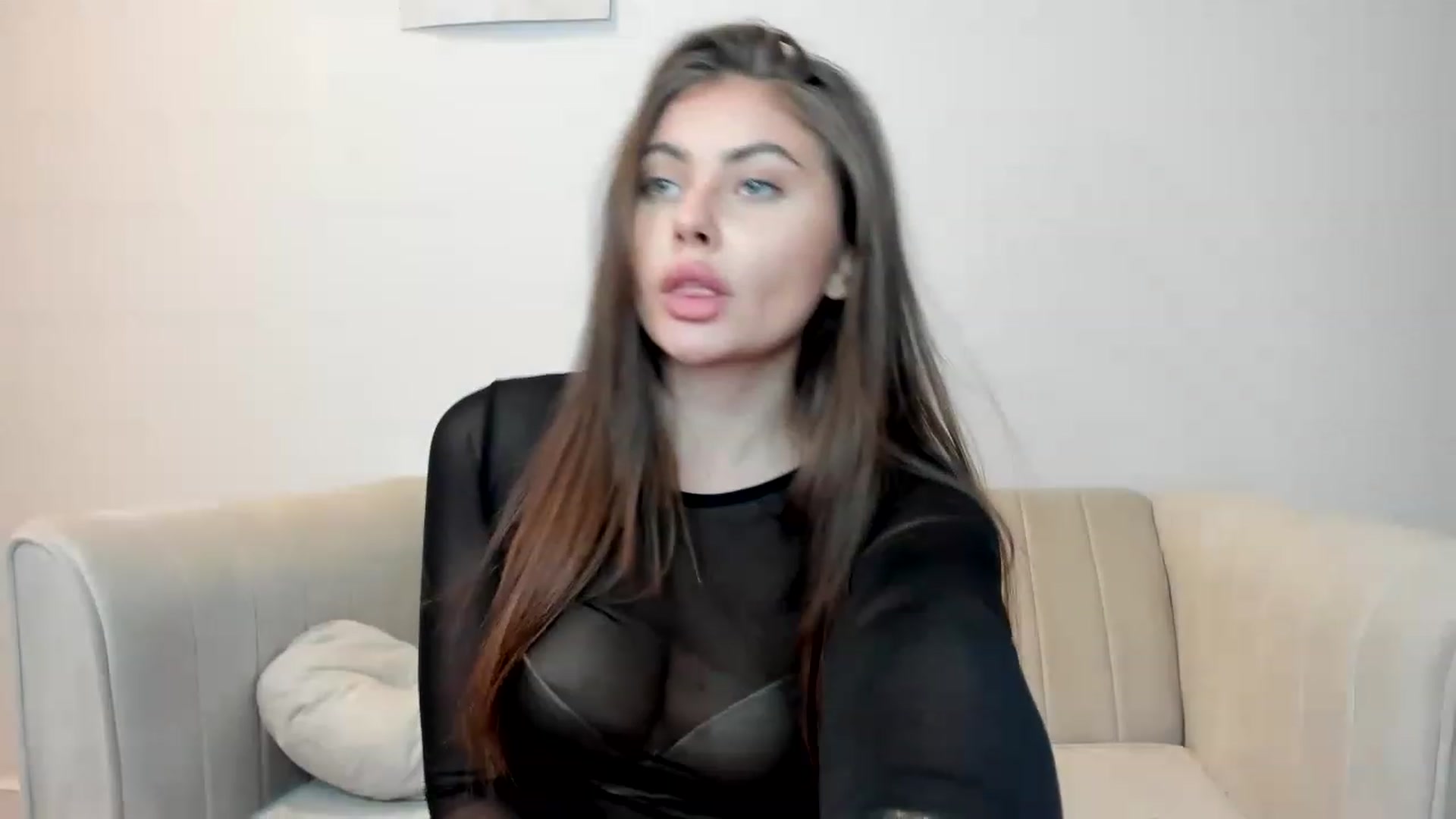 Gallery image thumbnail from LuckyCharm0's myfreecams stream on, 12/19/2022, 05:40 image 19 of 20