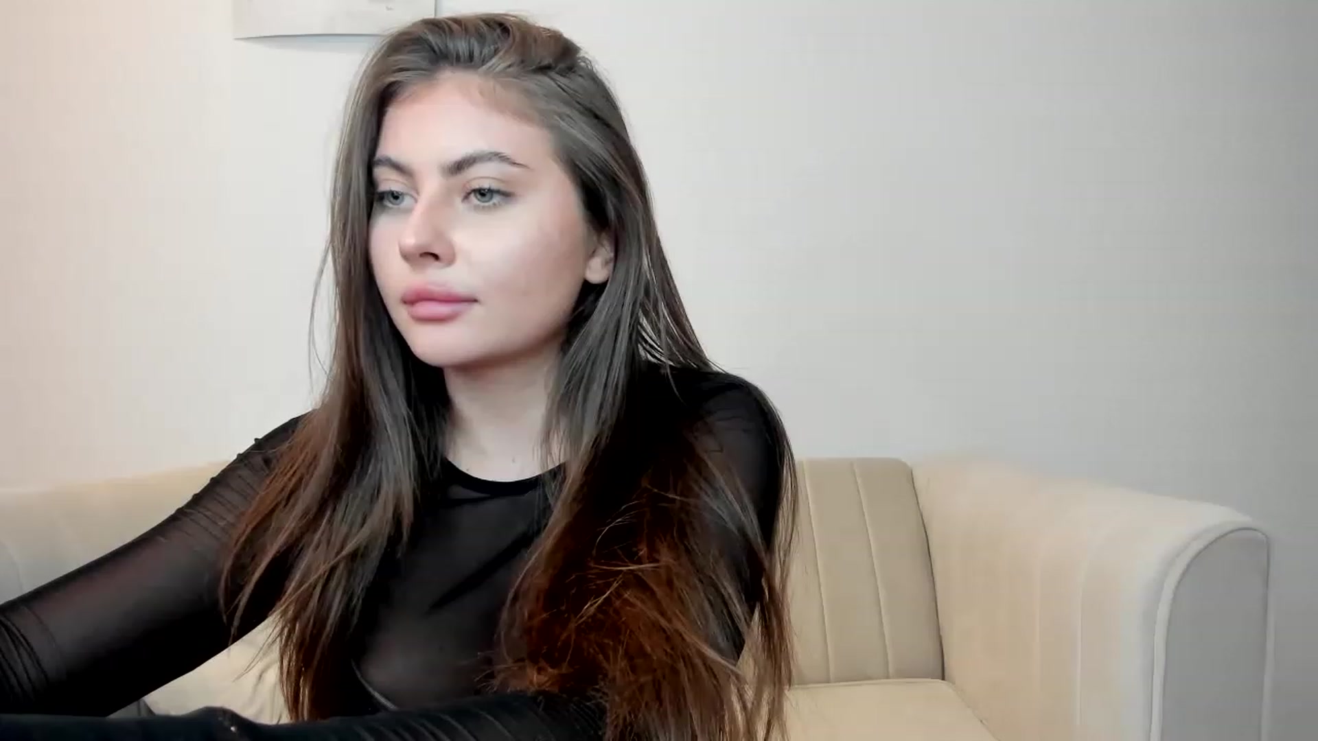 Gallery image thumbnail from LuckyCharm0's myfreecams stream on, 12/19/2022, 06:37 image 1 of 20