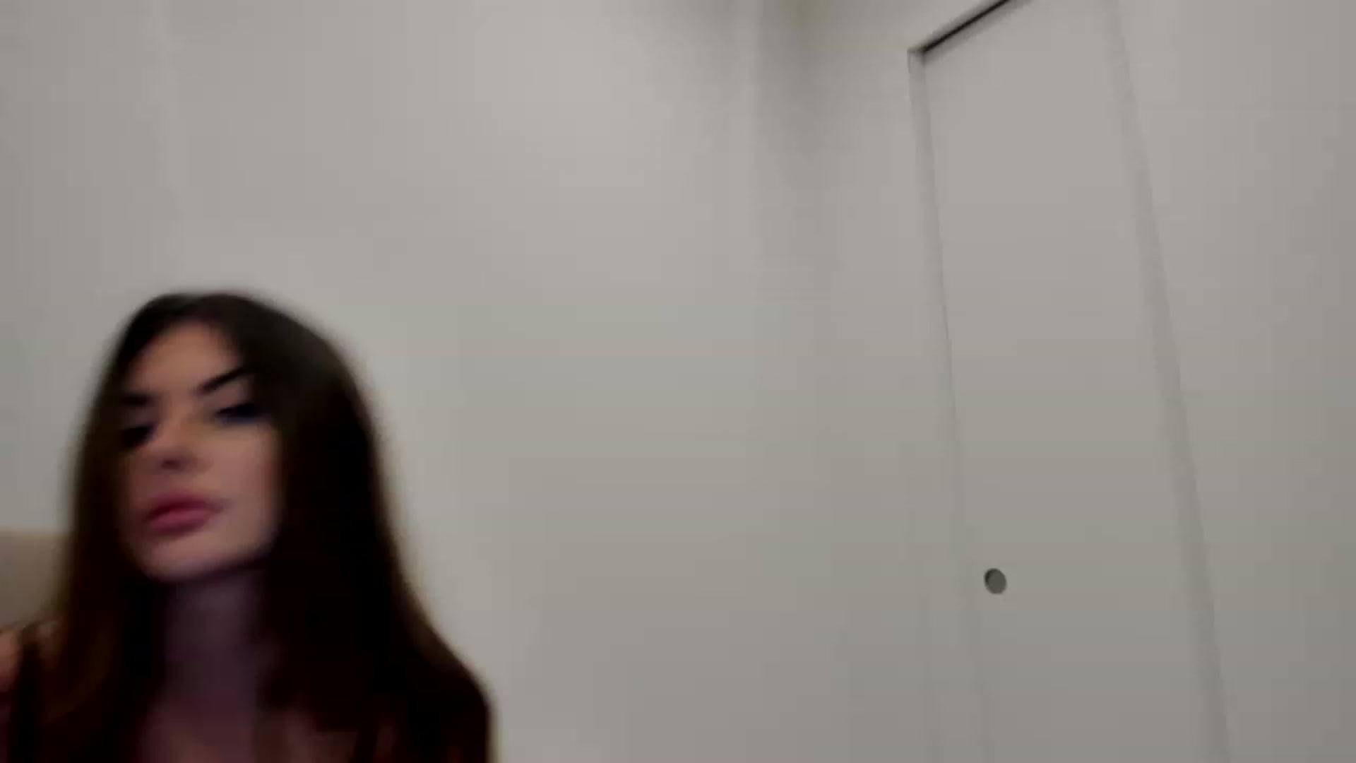 Gallery image thumbnail from LuckyCharm0's myfreecams stream on, 03/02/2023, 22:50 image 18 of 20
