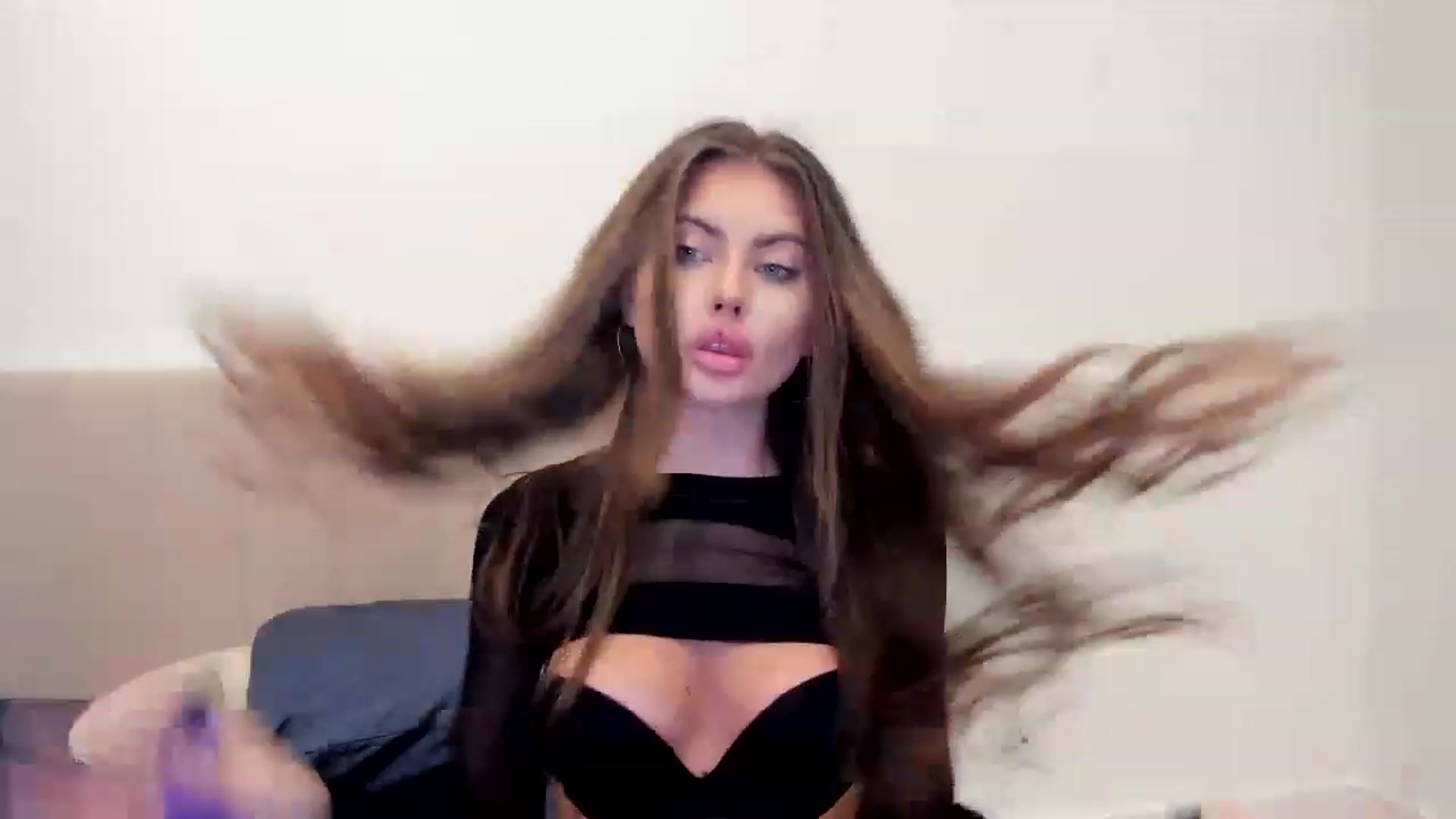Gallery image thumbnail from LuckyCharm0's myfreecams stream on, 03/28/2023, 24:56 image 9 of 20