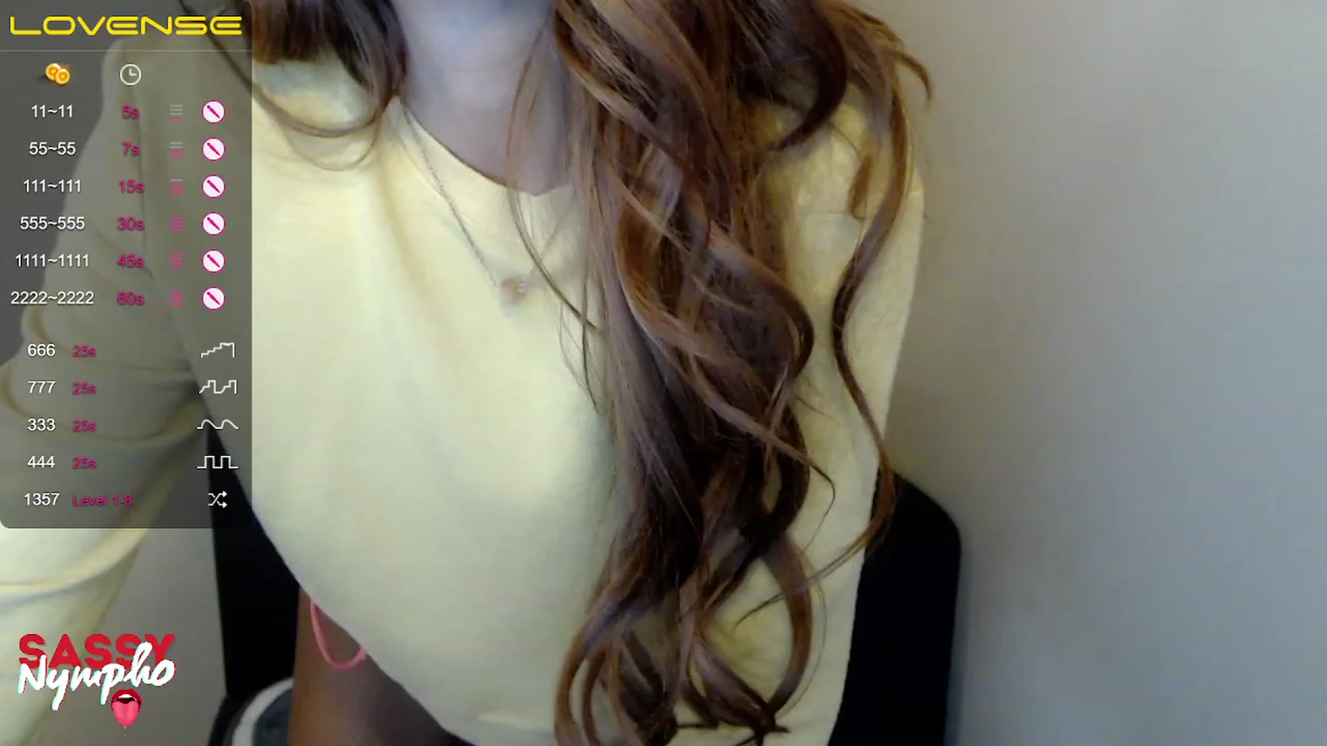 Gallery image thumbnail from LuckyClit's myfreecams stream on, 11/19/2022, 18:11 image 19 of 20