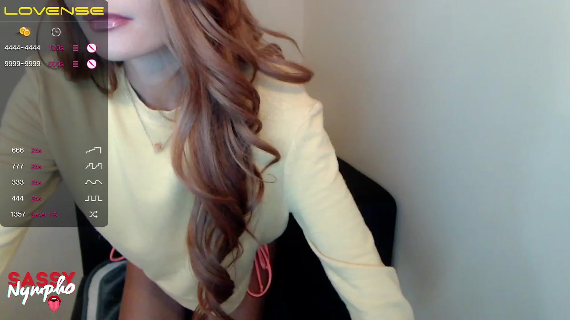 Gallery image thumbnail from LuckyClit's myfreecams stream on, 11/19/2022, 18:11 image 1 of 20