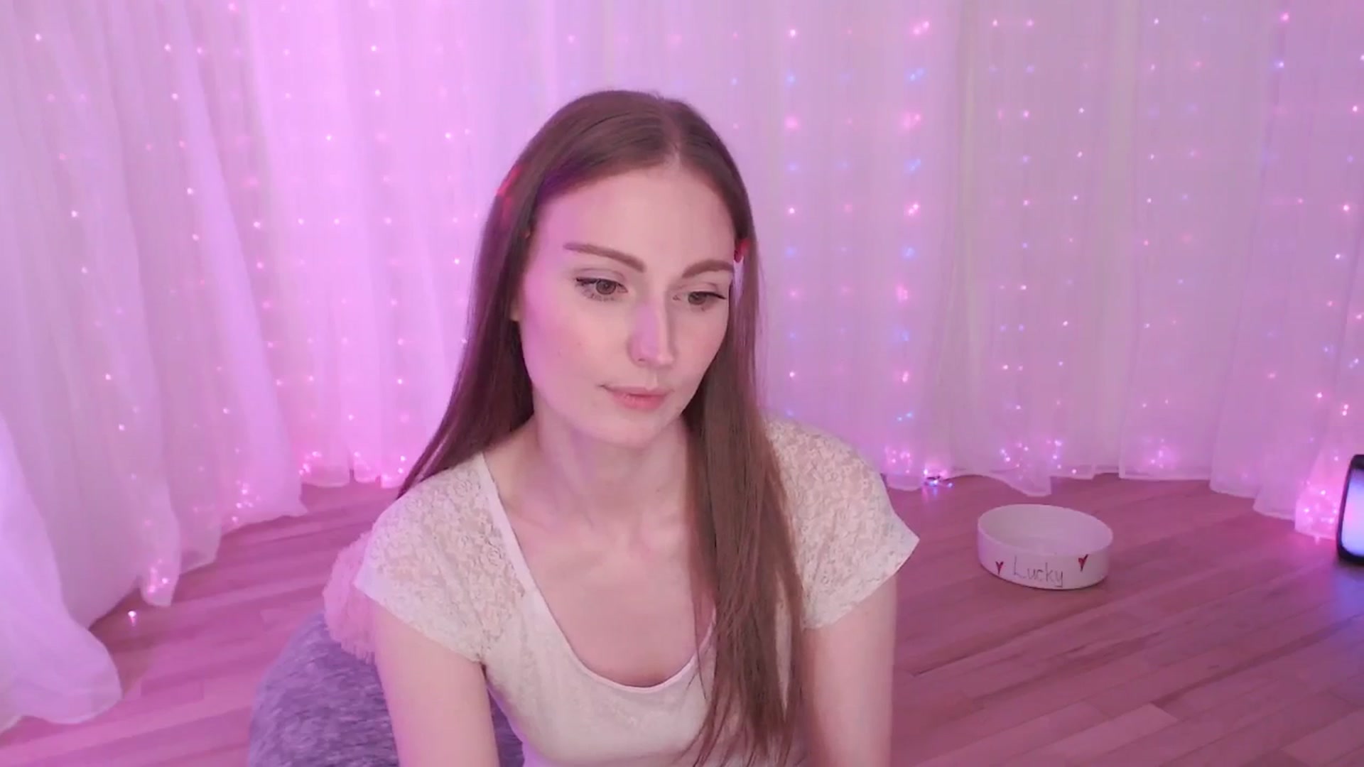 Gallery image thumbnail from LuckyFucktoy's myfreecams stream on, 01/25/2025, 06:20 image 5 of 20