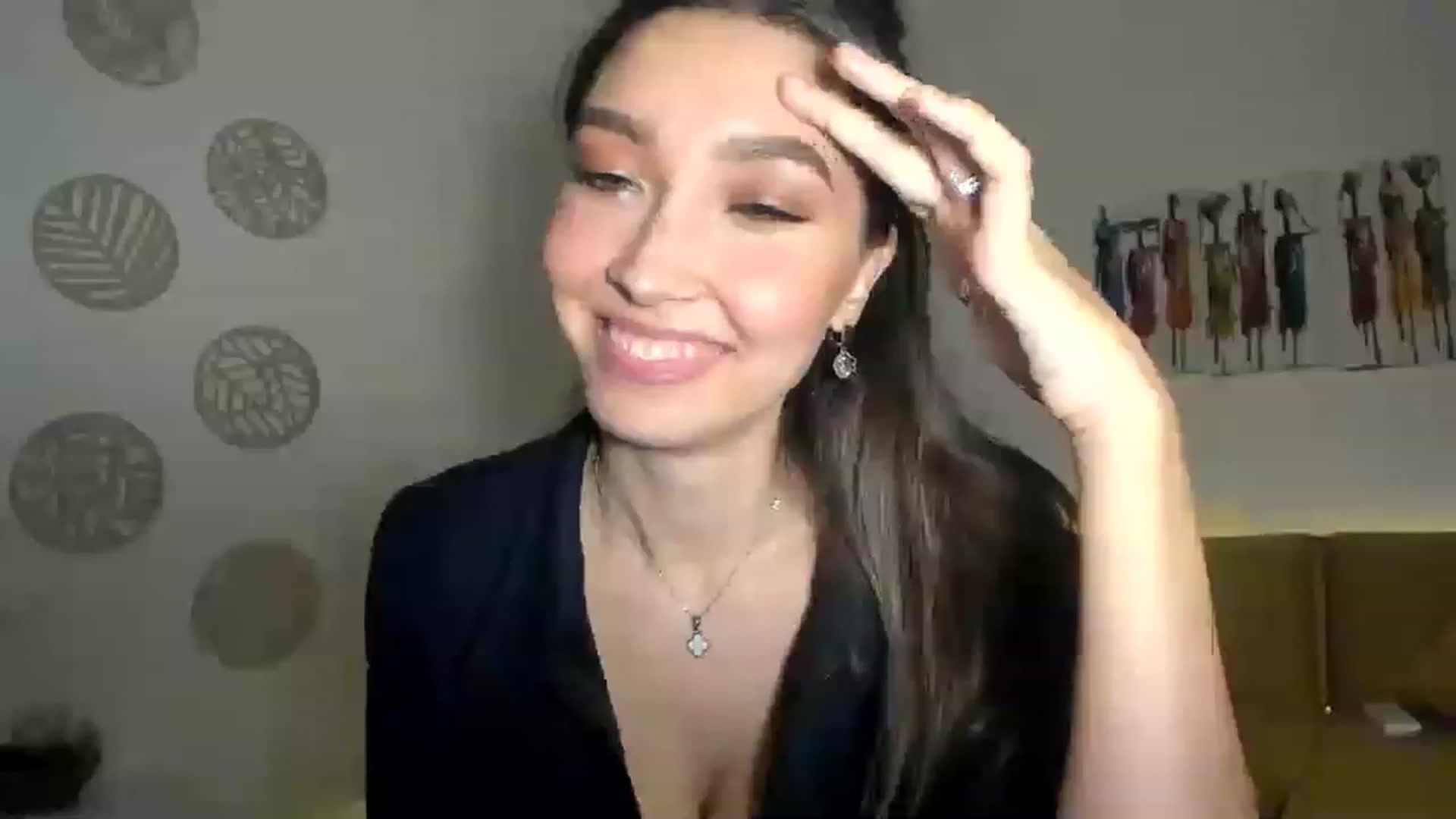 Gallery image thumbnail from LuckyHoneyyy's myfreecams stream on, 02/08/2023, 24:04 image 20 of 20