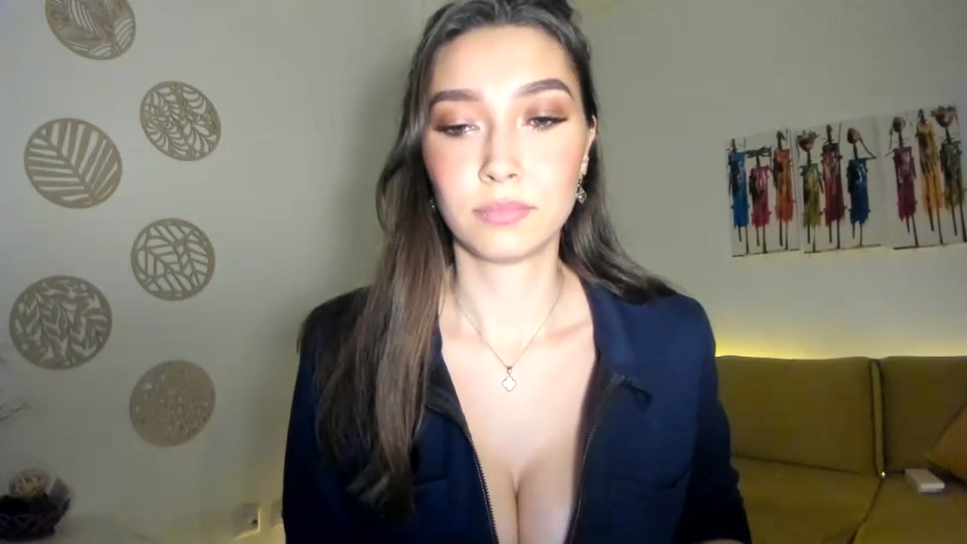 Gallery image thumbnail from LuckyHoneyyy's myfreecams stream on, 02/08/2023, 24:04 image 15 of 20