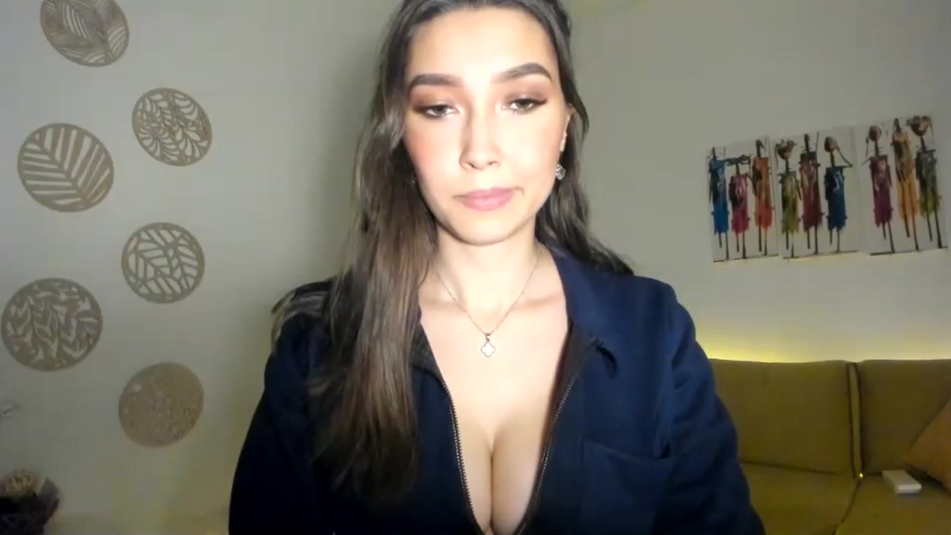 Gallery image thumbnail from LuckyHoneyyy's myfreecams stream on, 02/08/2023, 24:04 image 3 of 20