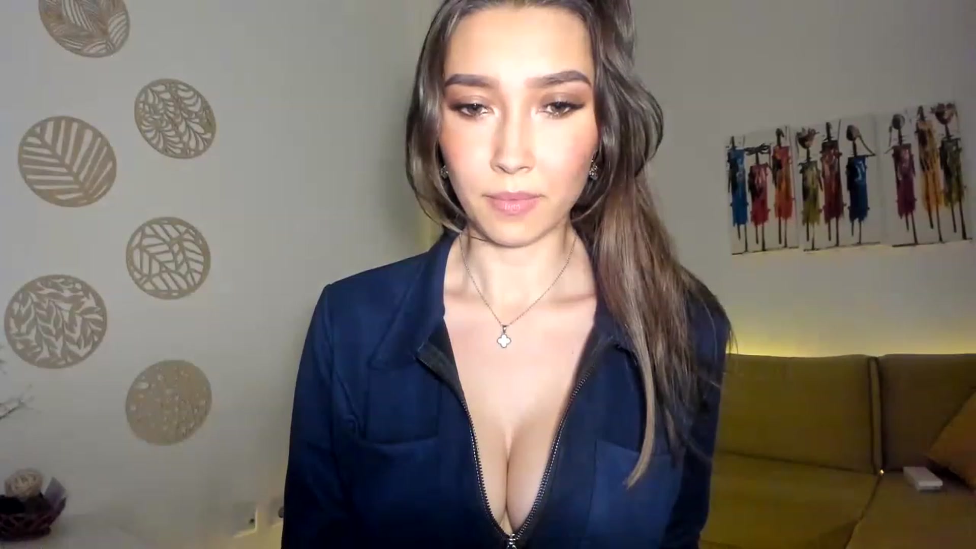 Gallery image thumbnail from LuckyHoneyyy's myfreecams stream on, 02/08/2023, 01:37 image 13 of 20