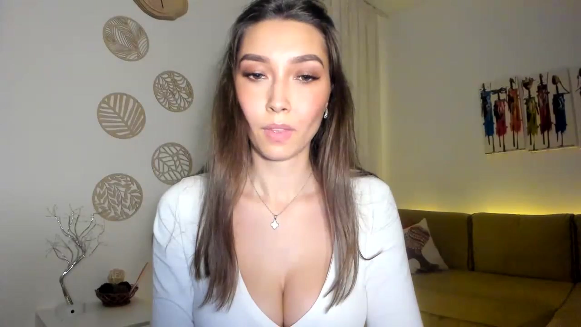 Gallery image thumbnail from LuckyHoneyyy's myfreecams stream on, 02/11/2023, 24:32 image 3 of 20