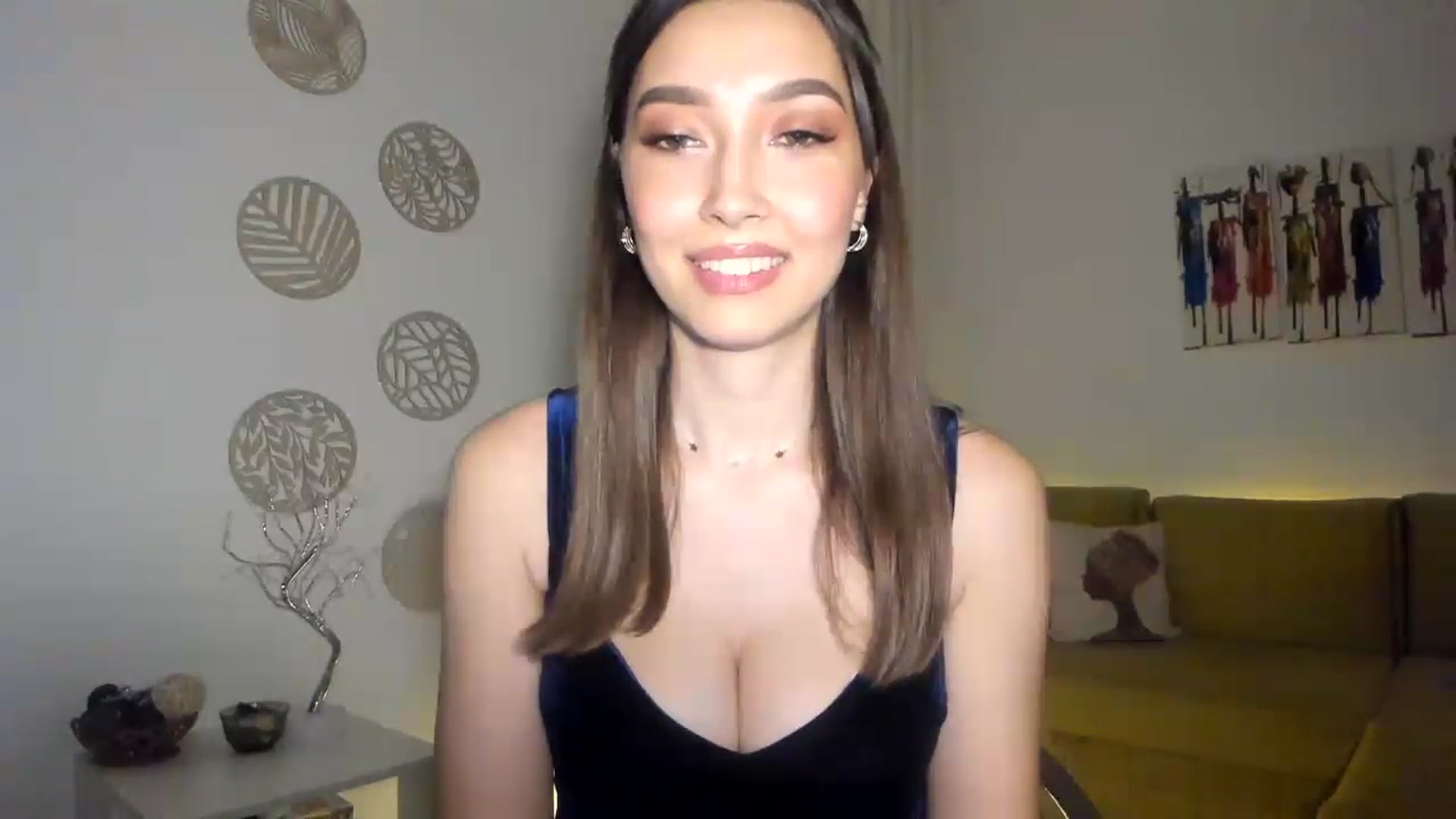 Gallery image thumbnail from LuckyHoneyyy's myfreecams stream on, 02/23/2023, 22:43 image 11 of 20