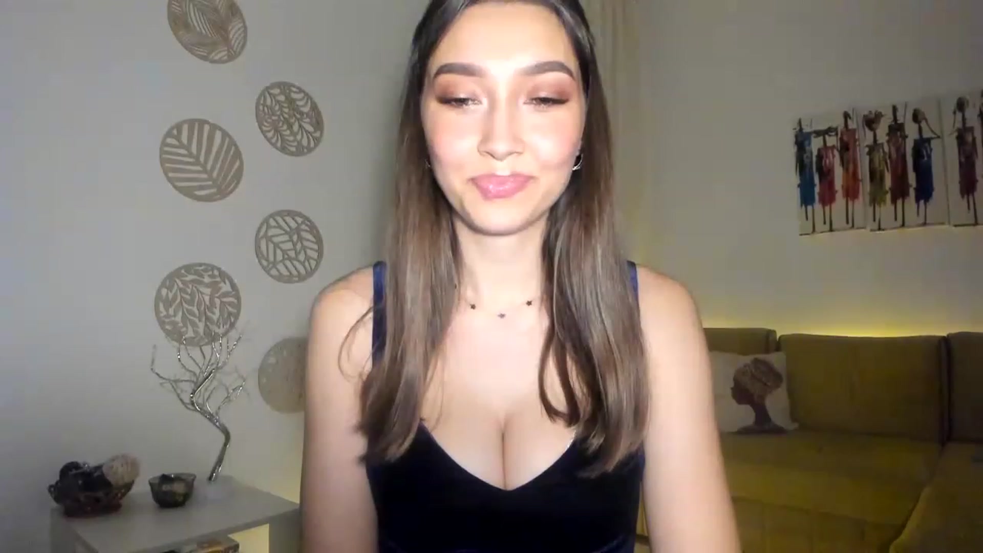 Gallery image thumbnail from LuckyHoneyyy's myfreecams stream on, 02/23/2023, 22:43 image 18 of 20
